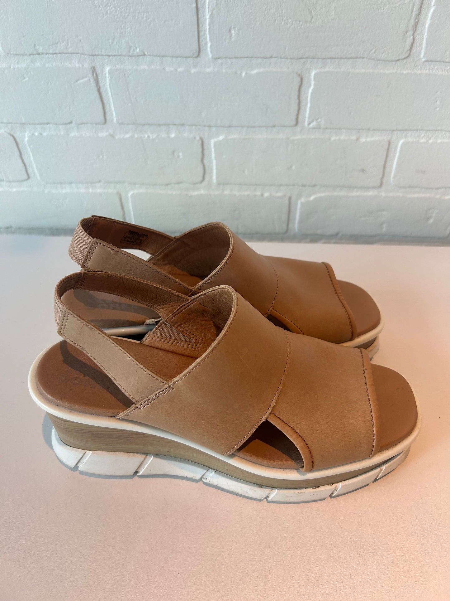 Sandals Heels Wedge By Sorel In Tan & White, Size: 9