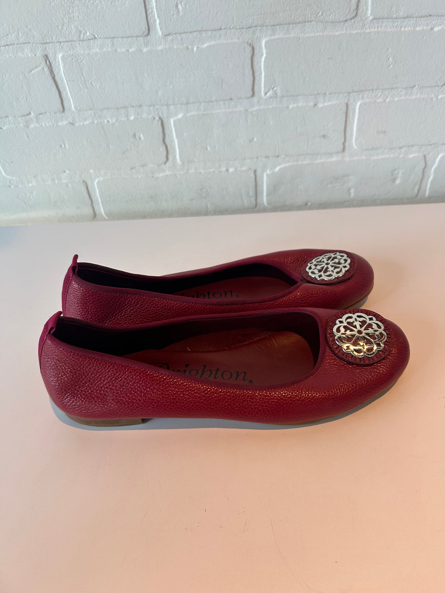 Shoes Flats By Brighton In Red & Silver, Size: 8.5