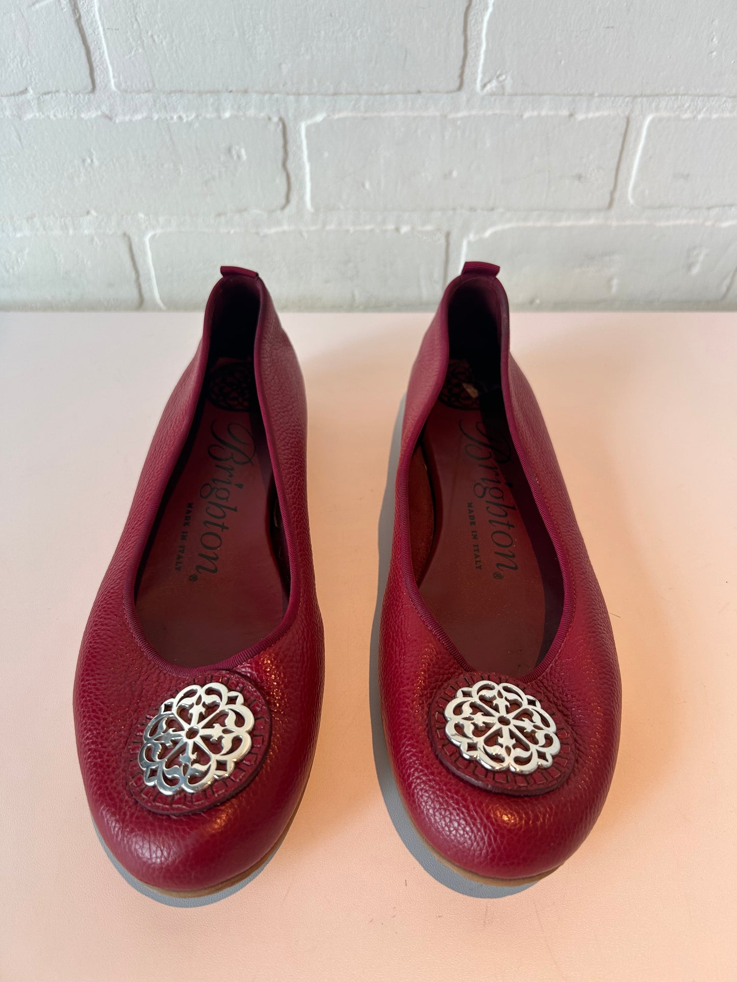 Shoes Flats By Brighton In Red & Silver, Size: 8.5