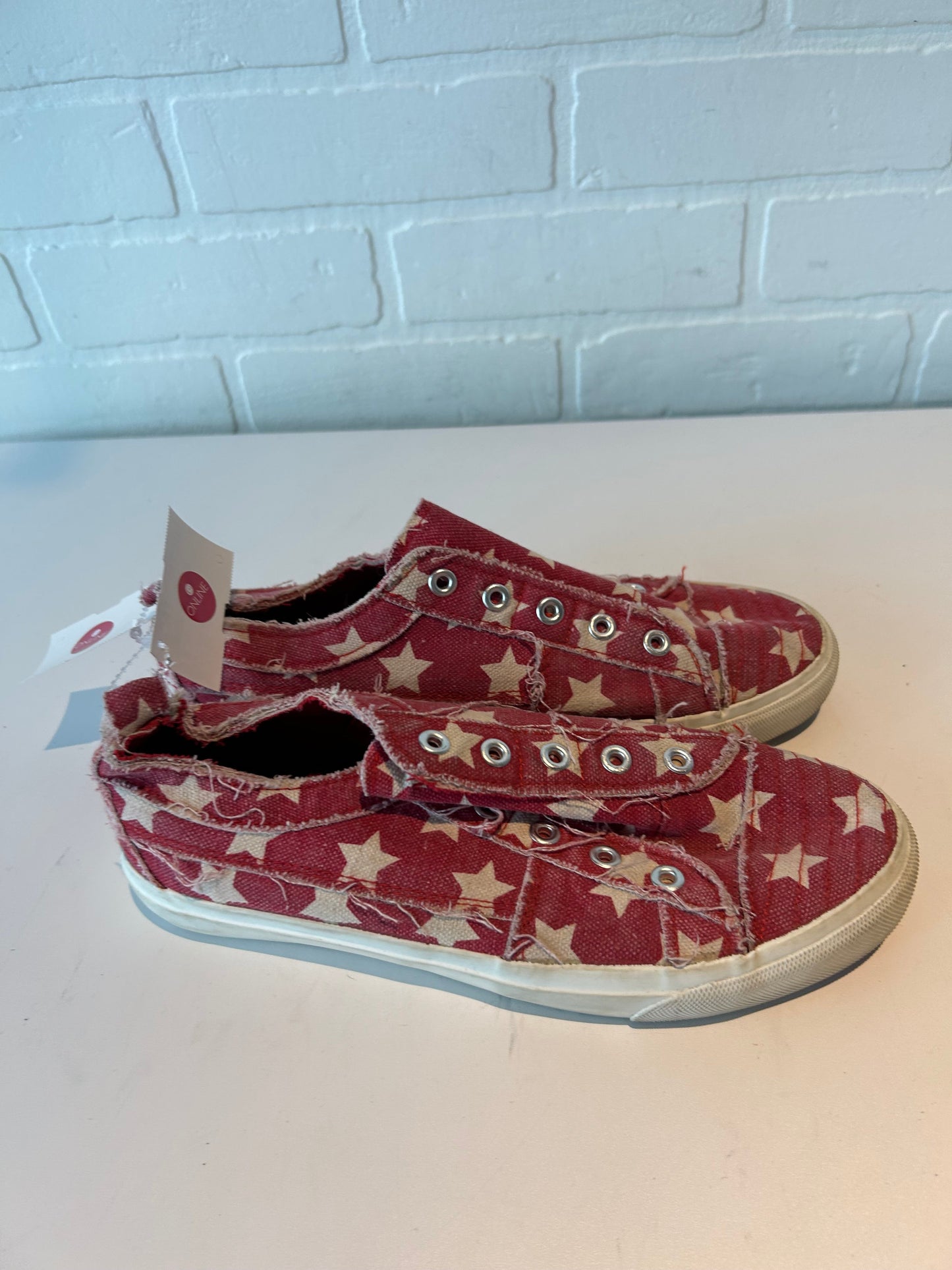 Shoes Sneakers By Corkys In Red & White, Size: 7