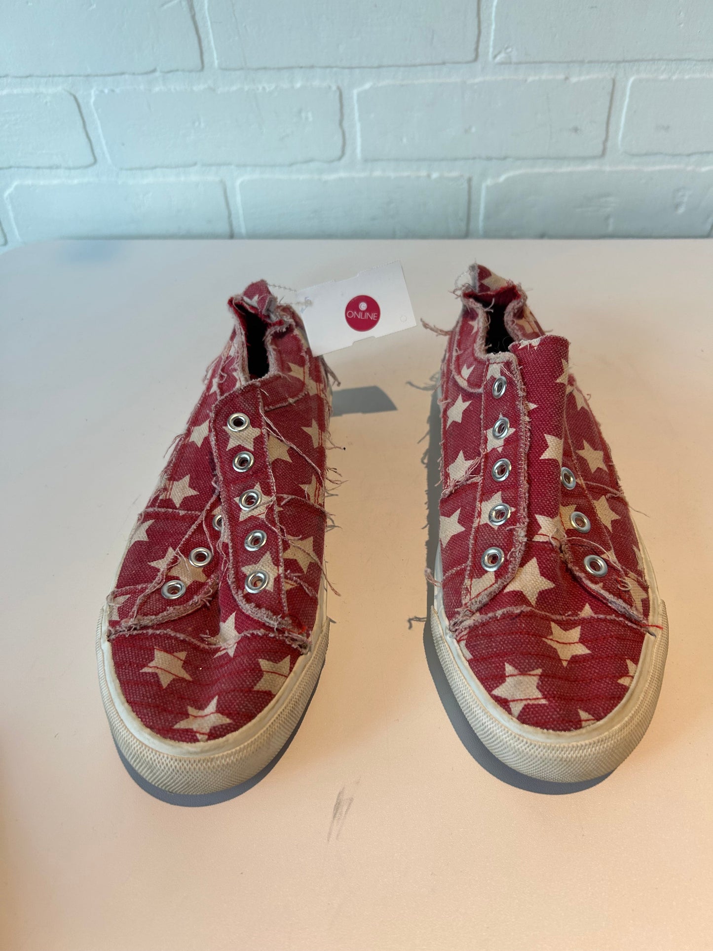 Shoes Sneakers By Corkys In Red & White, Size: 7