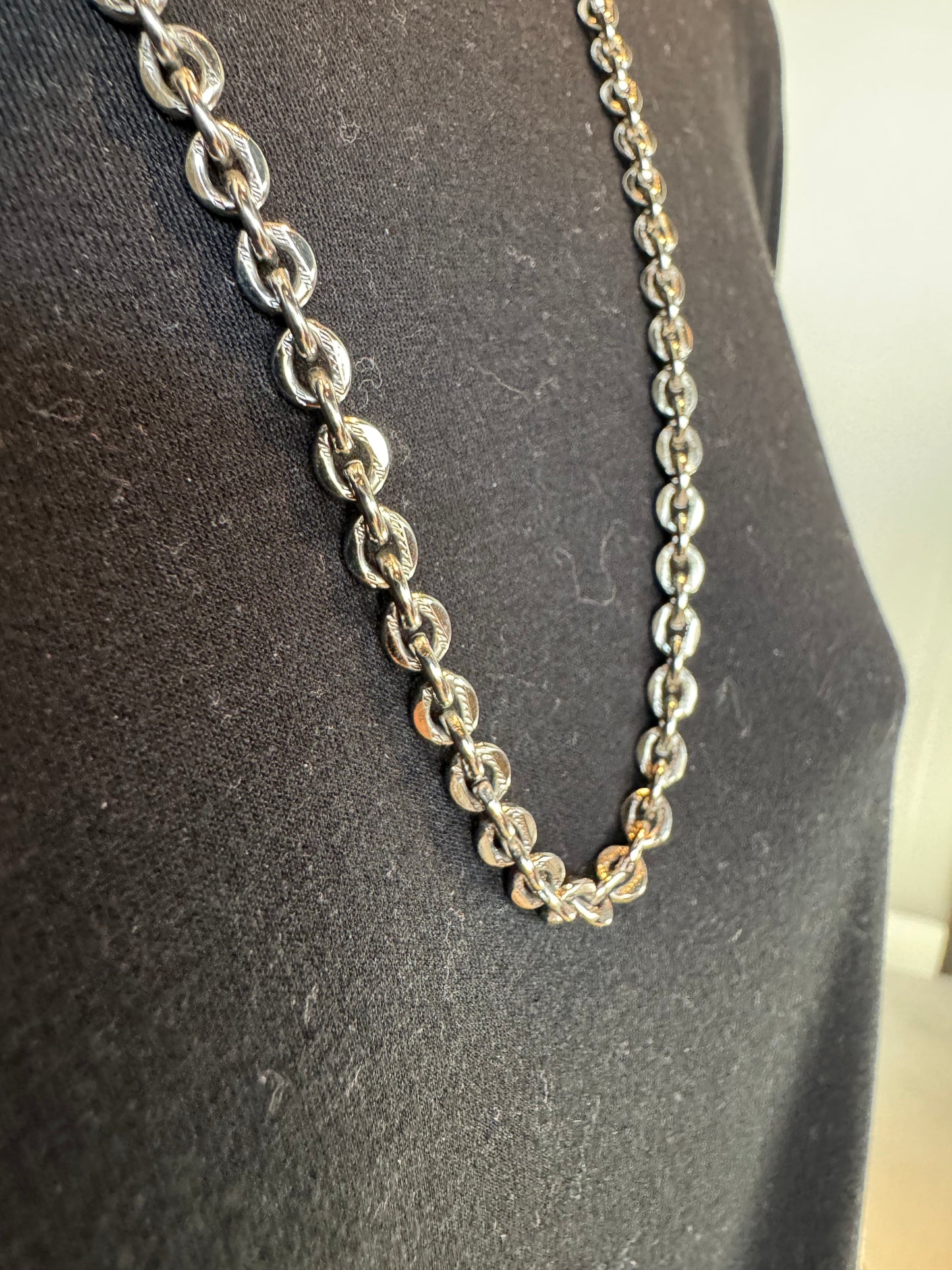 Necklace Chain By Clothes Mentor