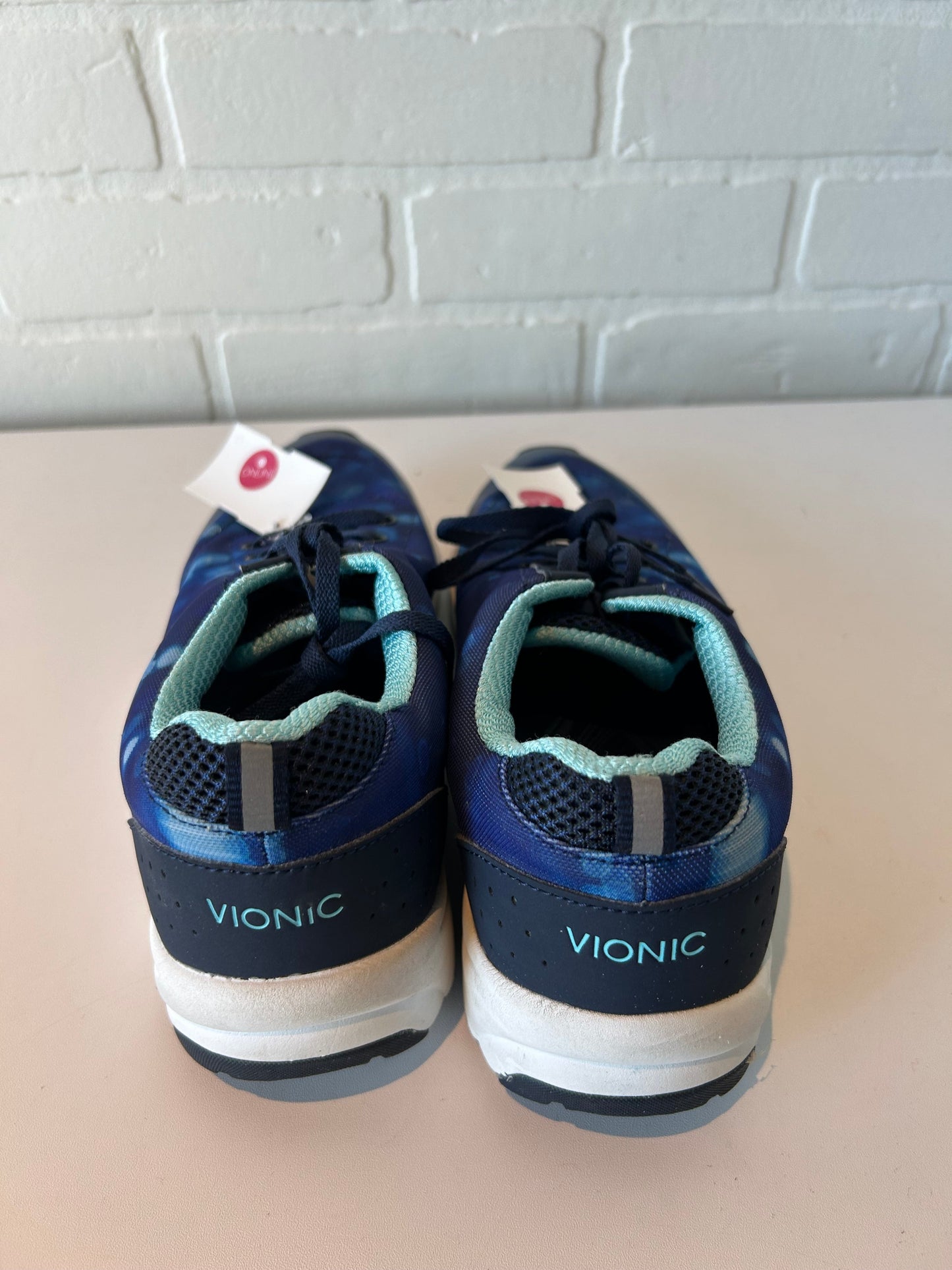 Shoes Athletic By Vionic In Blue, Size: 8.5