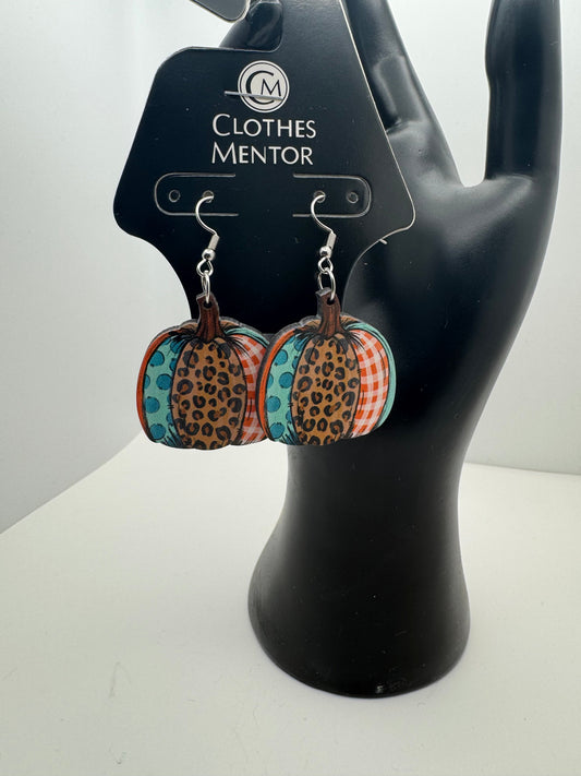 Earrings Dangle/drop By Clothes Mentor