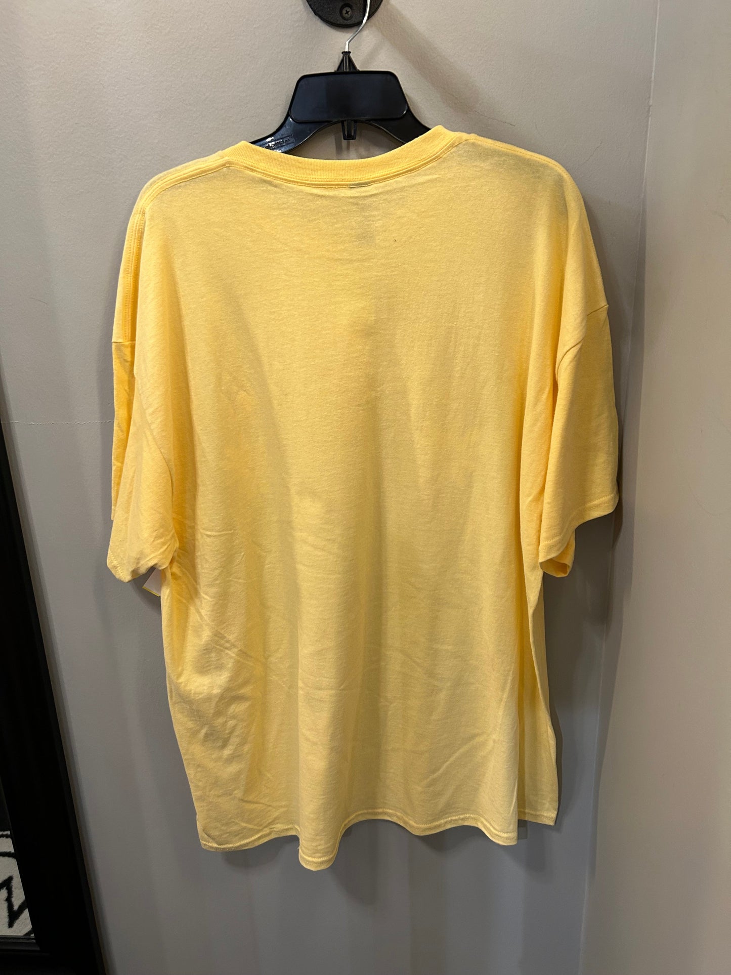 Top Short Sleeve Basic By Gildan In Yellow, Size: 2x