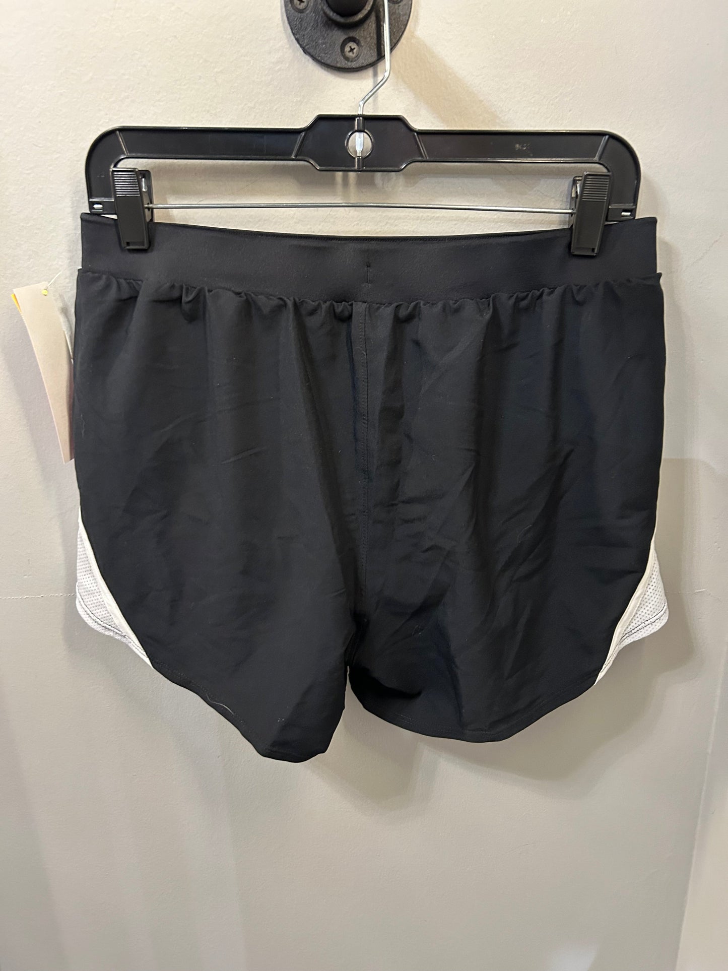 Athletic Shorts By Under Armour In Black & White, Size: 10