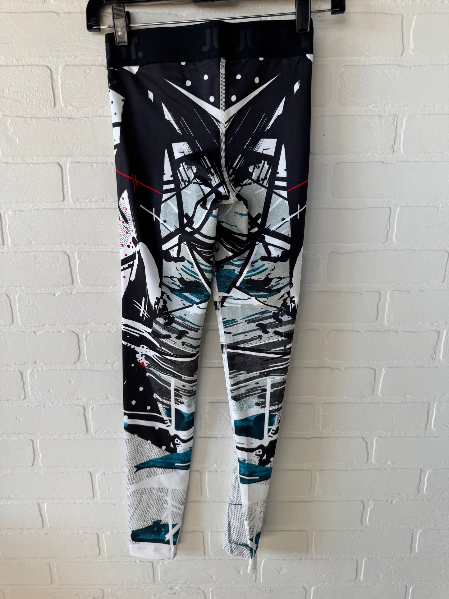 Athletic Leggings By Nike In Black & White, Size: 2