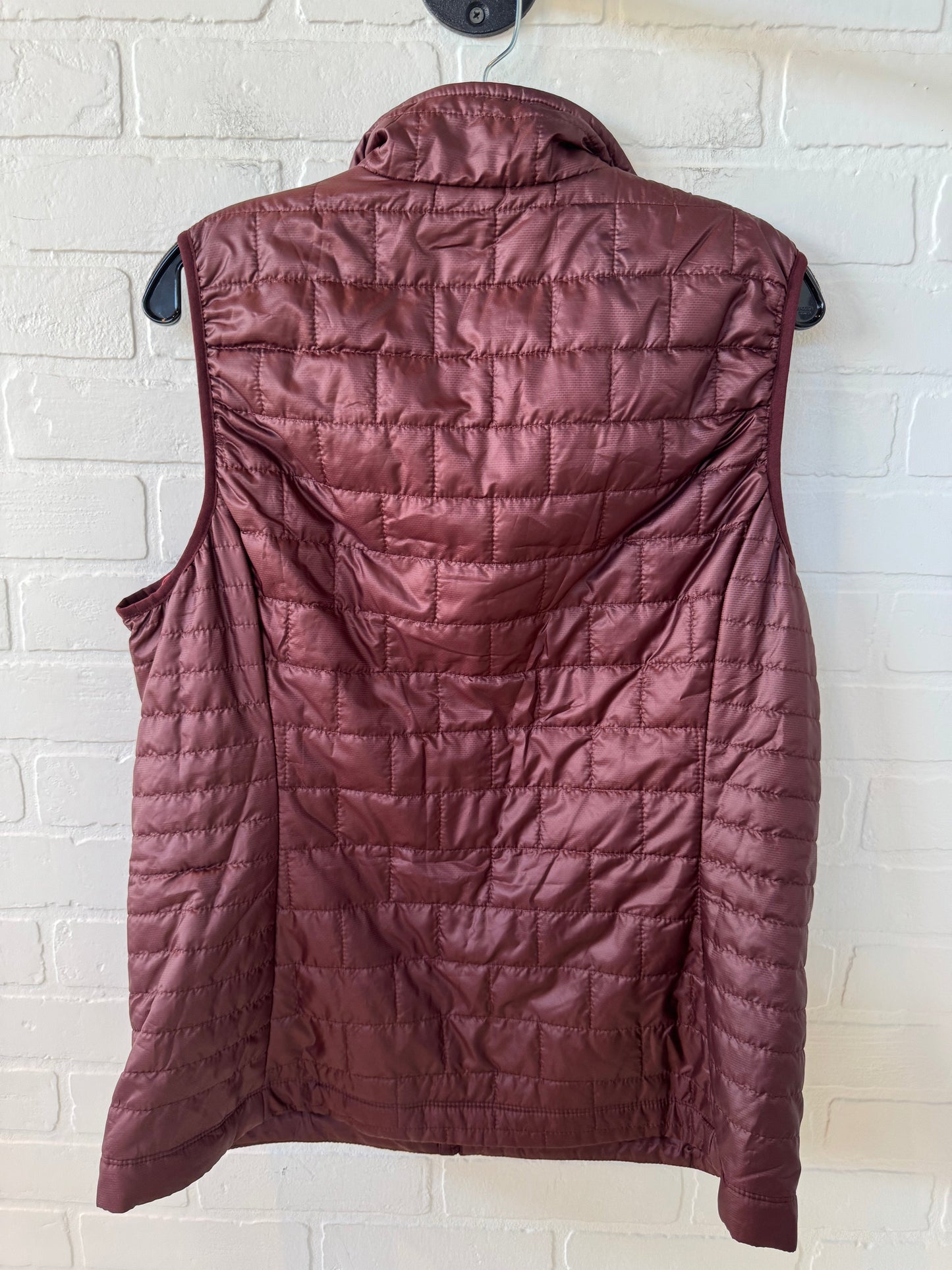 Vest Puffer & Quilted By Patagonia In Red, Size: Xl