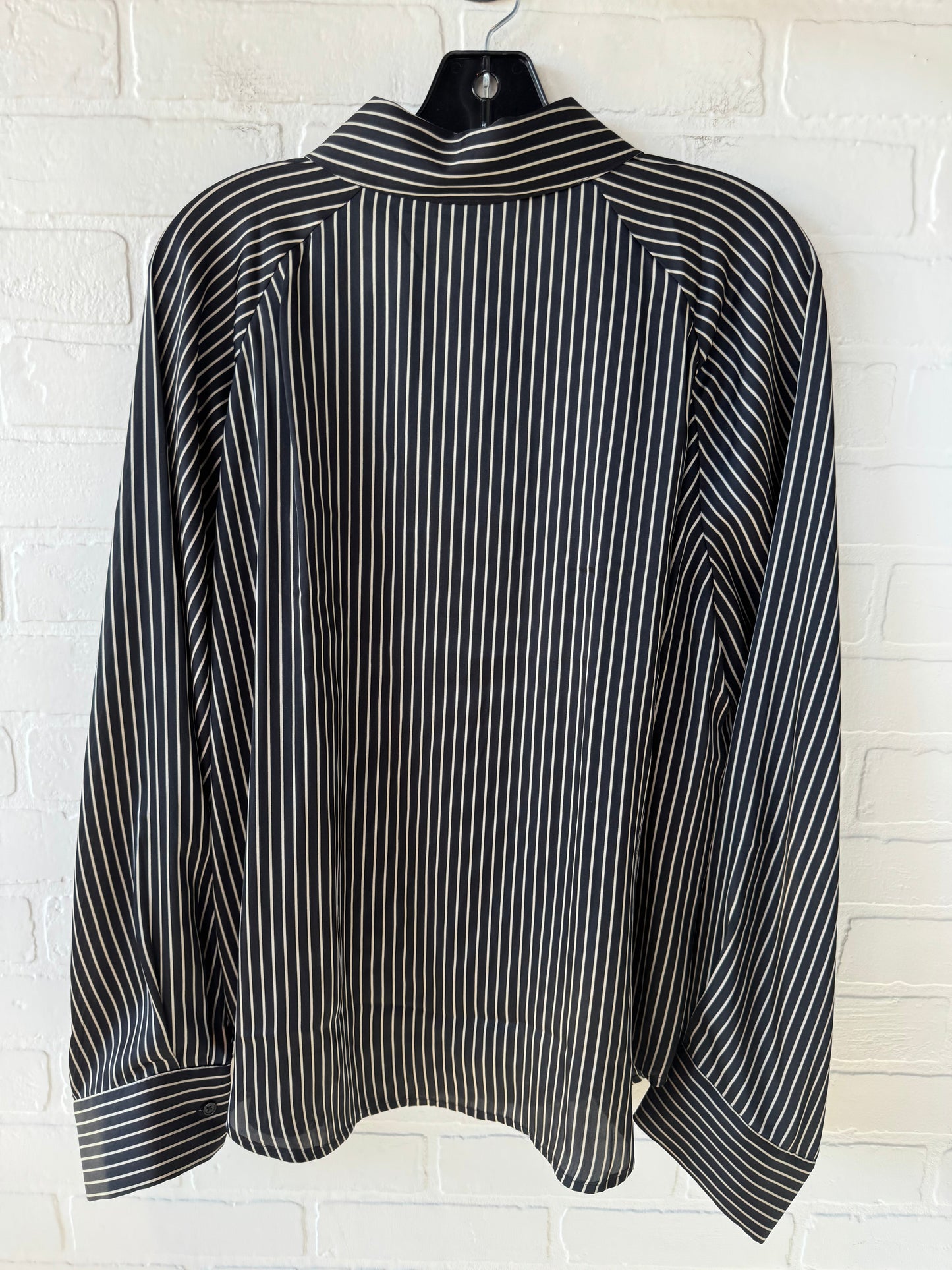 Top Long Sleeve By Evereve In Black & Cream, Size: Xl