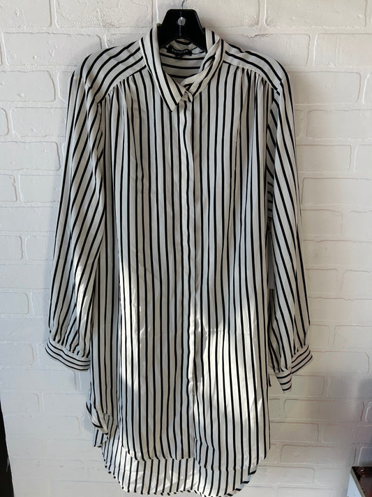 Tunic Long Sleeve By Express In Black & White, Size: Xl