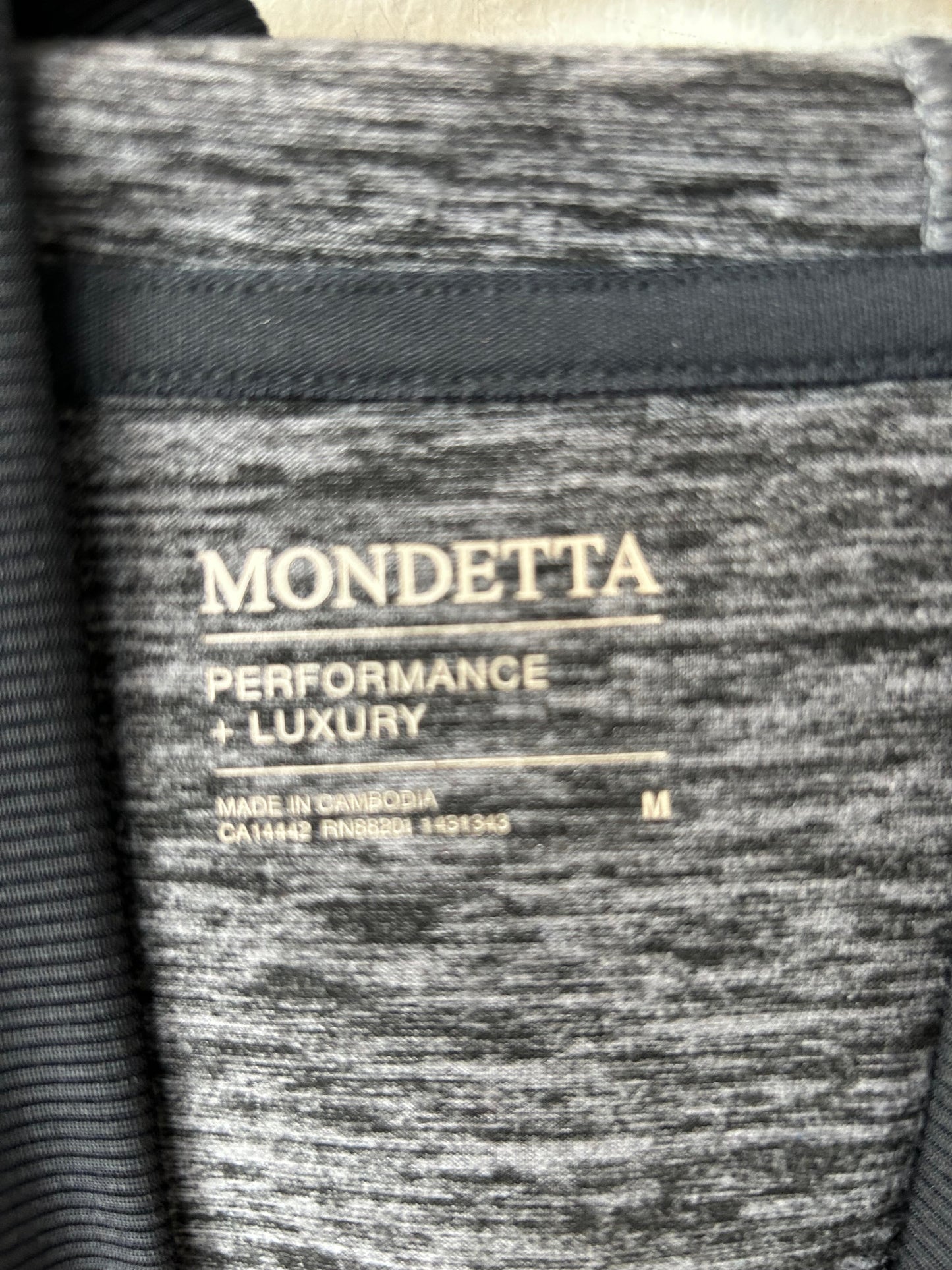 Athletic Top Long Sleeve Hoodie By Mondetta In Black & Grey, Size: M