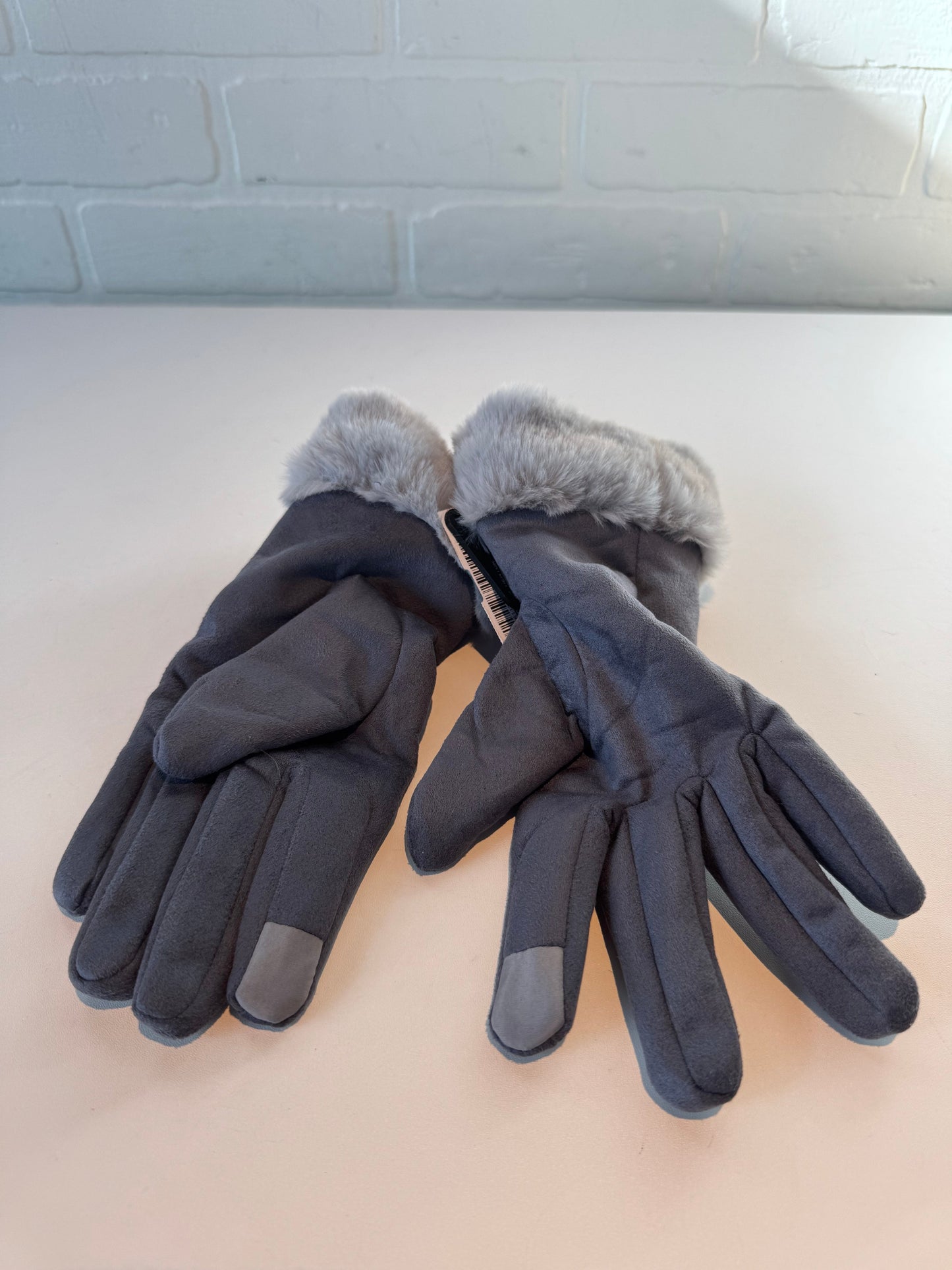 Gloves By Clothes Mentor