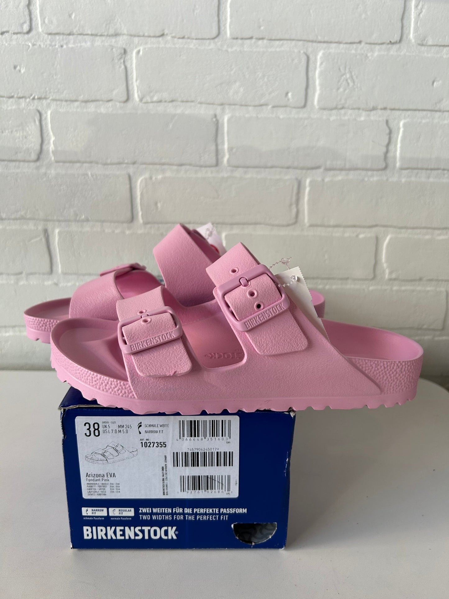 Sandals Flats By Birkenstock In Pink, Size: 7