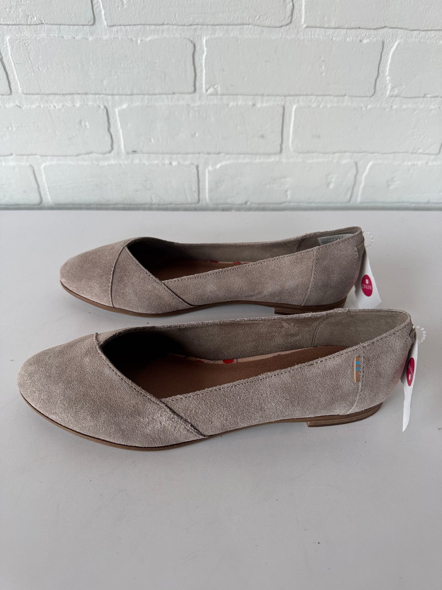 Shoes Flats By Toms In Taupe, Size: 7.5