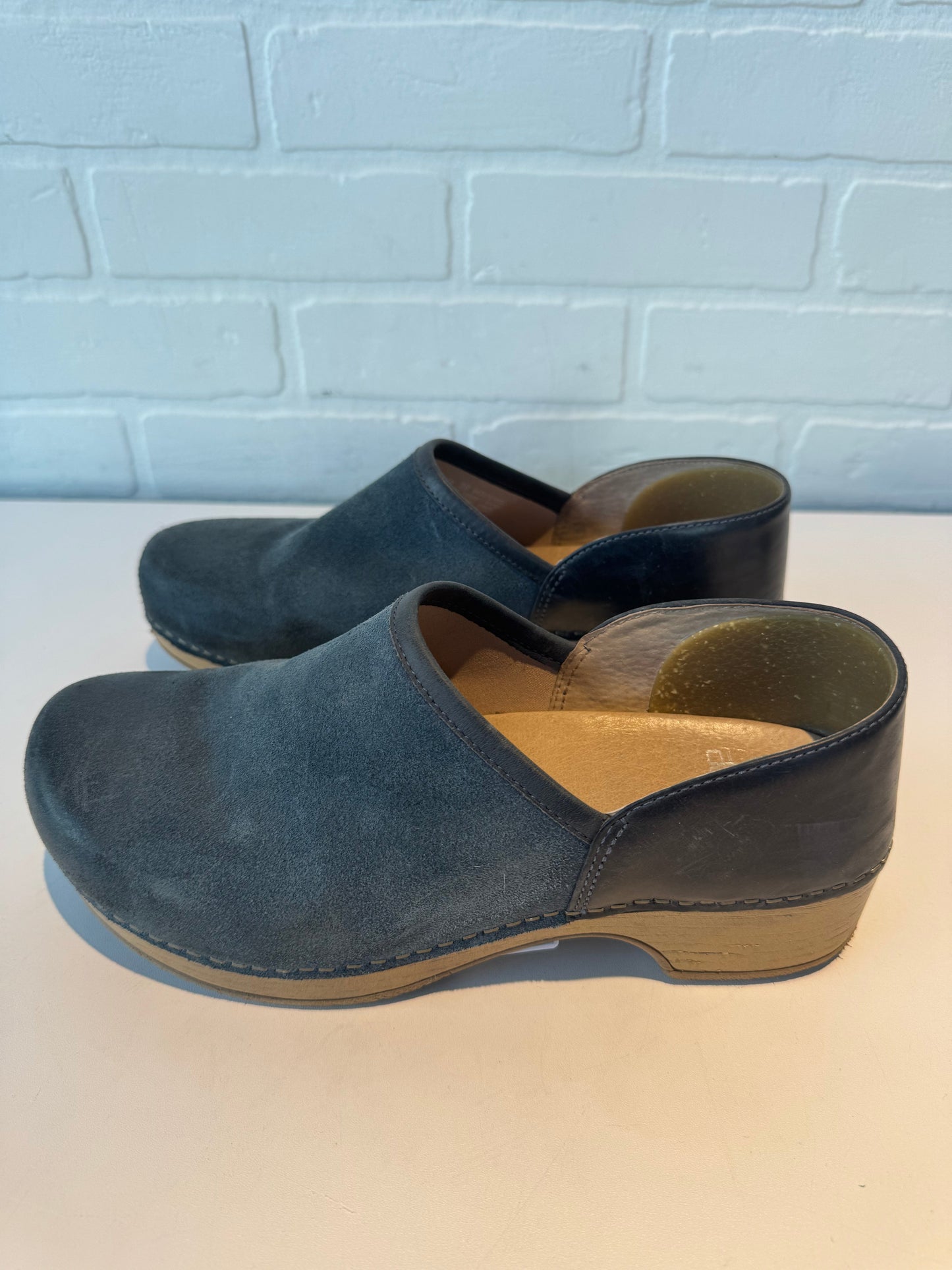 Shoes Heels Block By Dansko In Blue, Size: 8.5