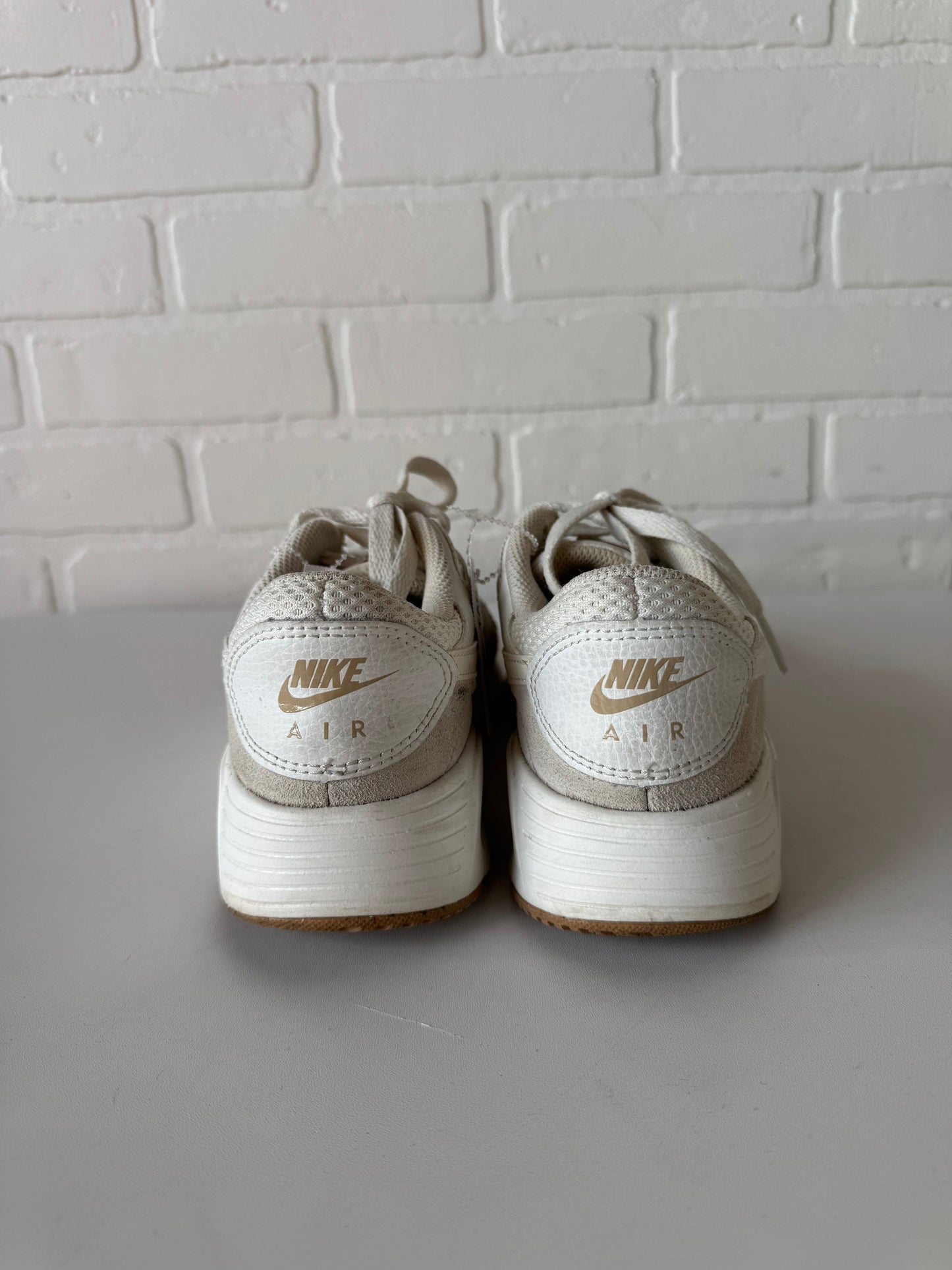 Shoes Athletic By Nike In White, Size: 6.5