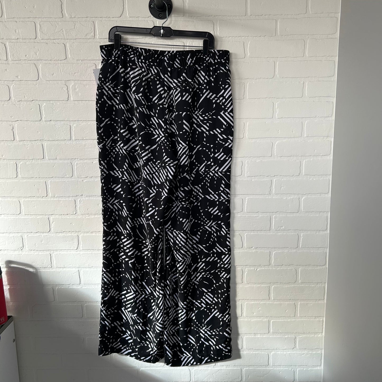 Pants Dress By Worthington In Black & White, Size: 12