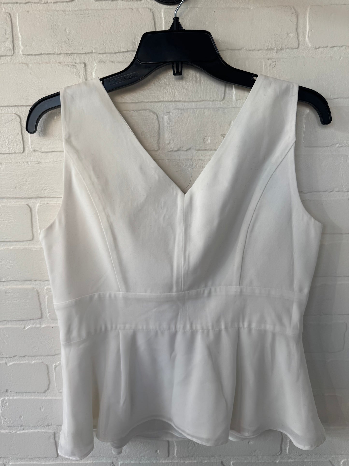 Top Sleeveless By White House Black Market In White, Size: M