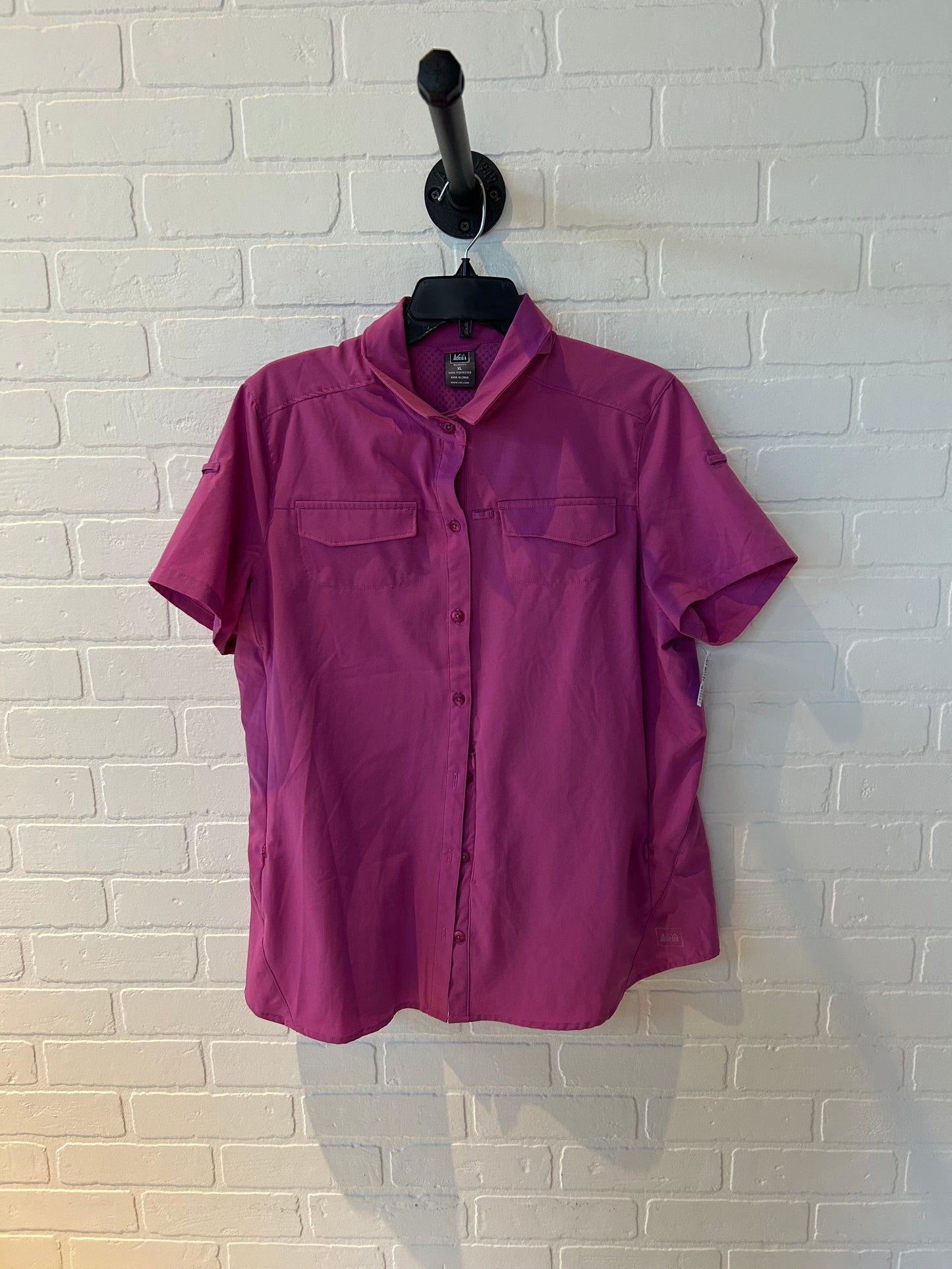 Top Short Sleeve By Rei In Pink, Size: Xl