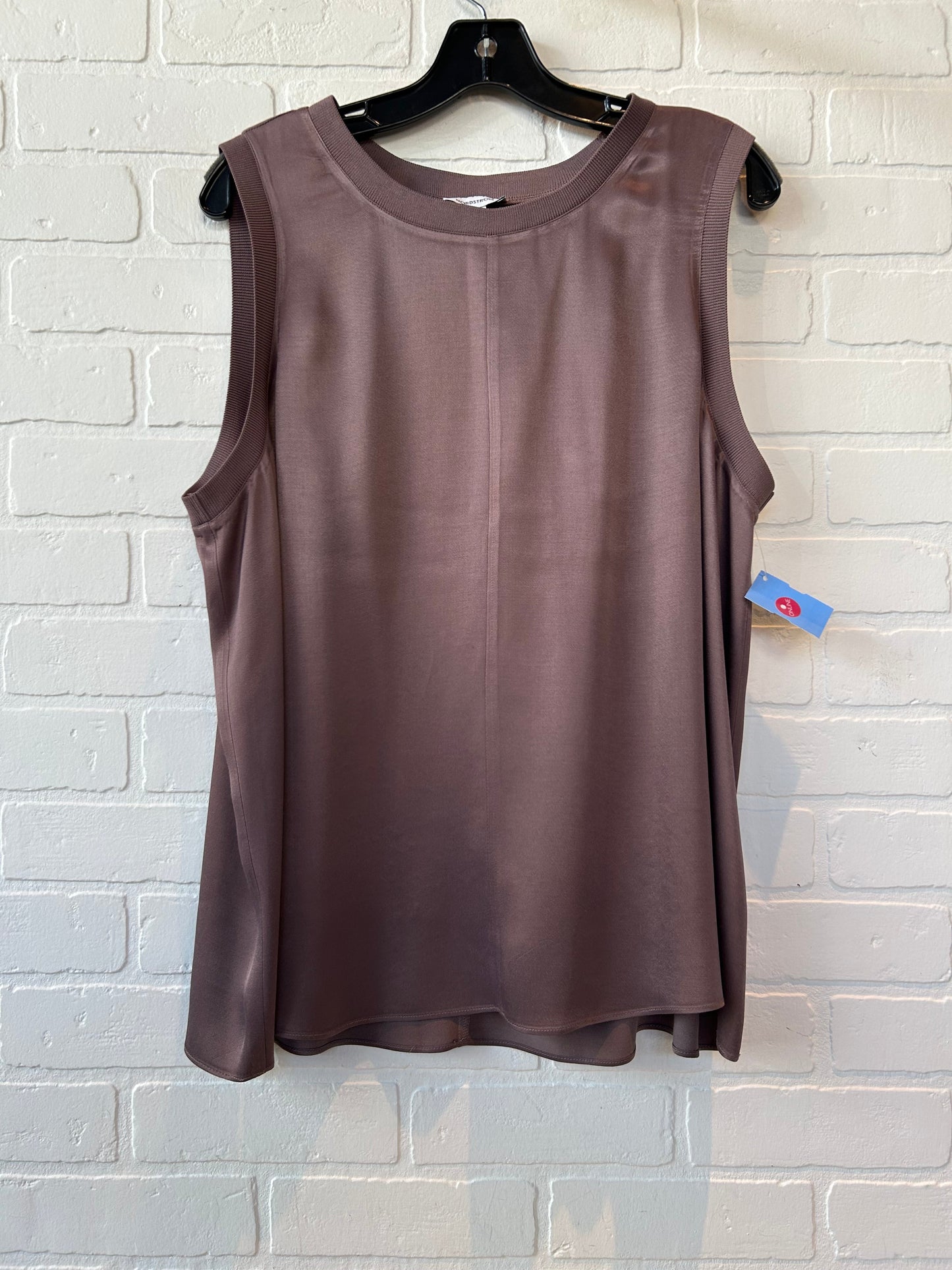 Top Sleeveless By Nordstrom In Taupe, Size: Xl