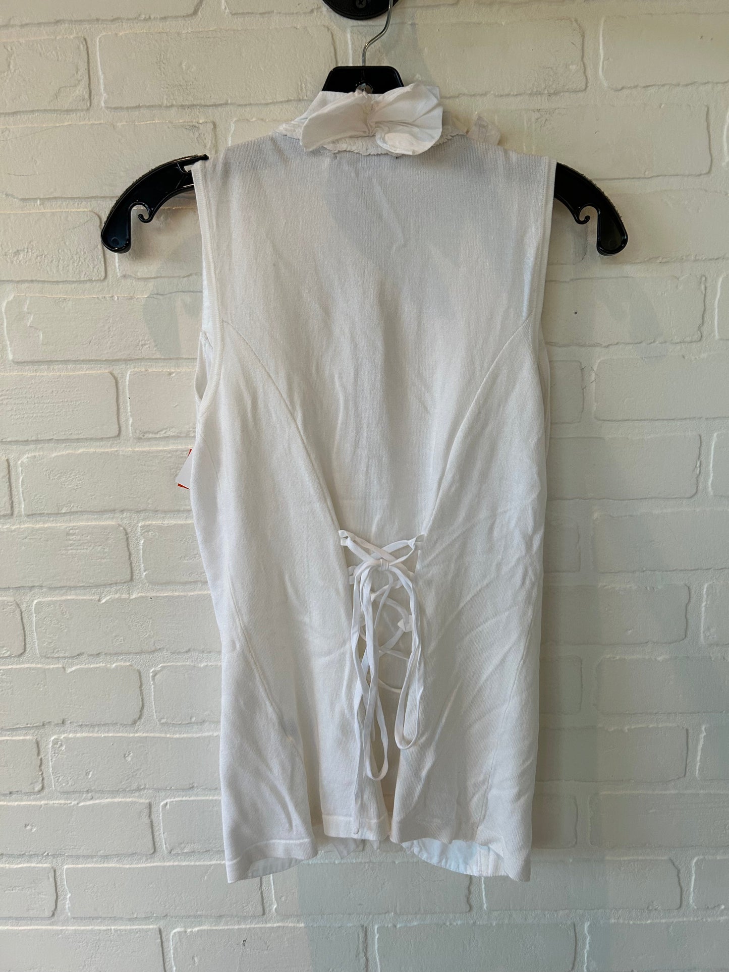 Top Sleeveless By  GABBY L EDEN  In White, Size: M