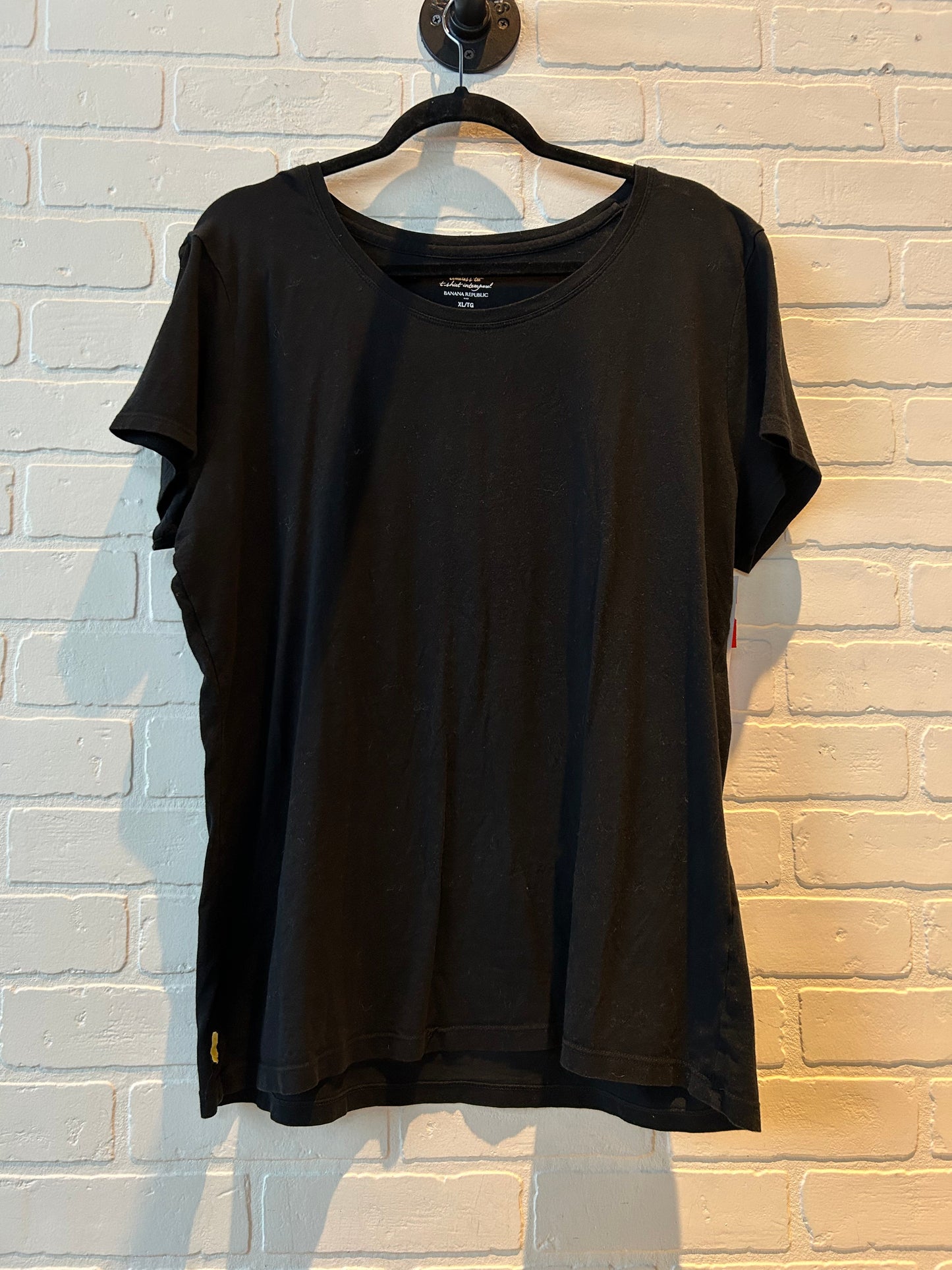 Top Short Sleeve Basic By Banana Republic In Black, Size: Xl