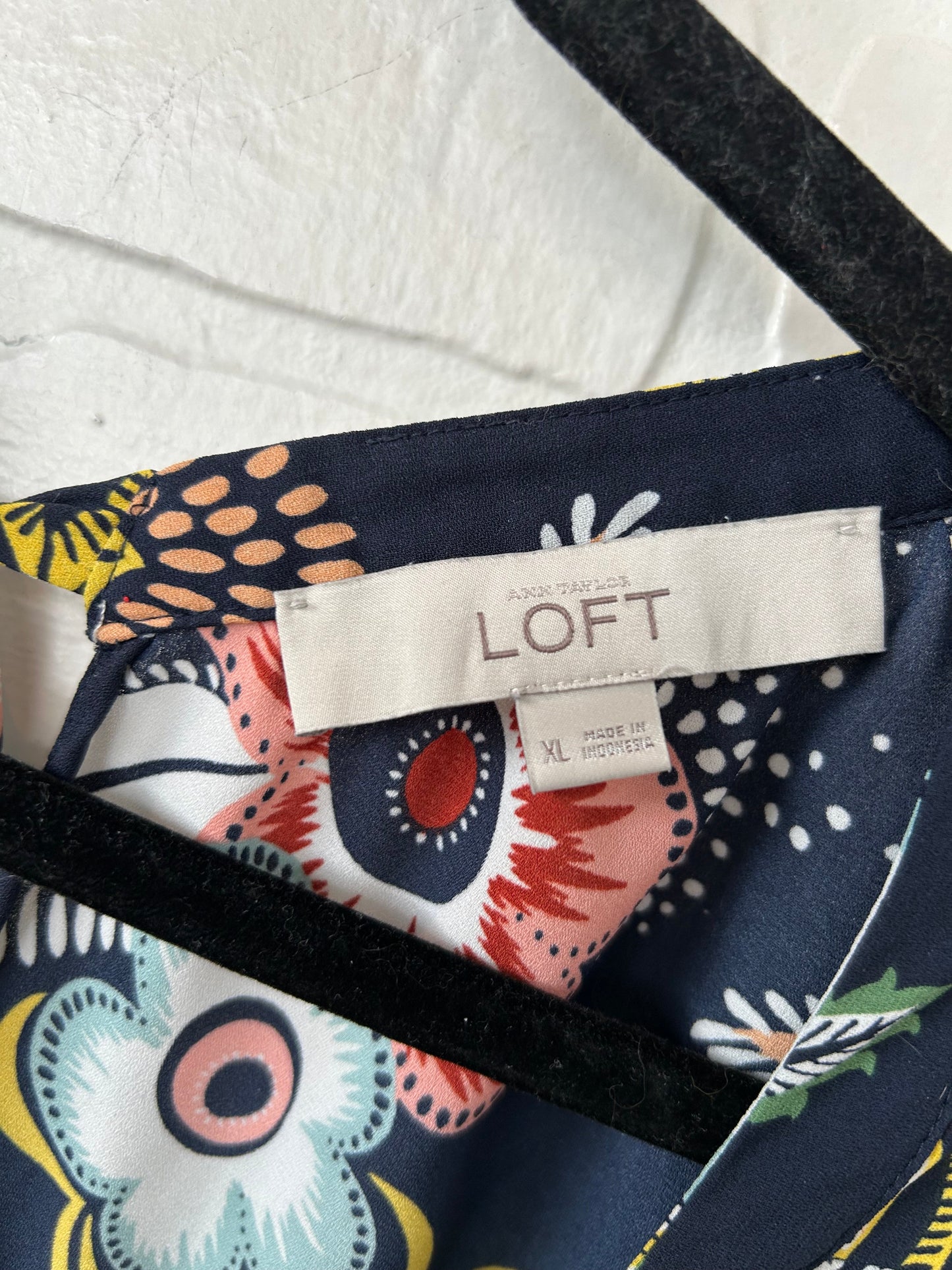 Top Short Sleeve By Loft In Blue & White, Size: Xl