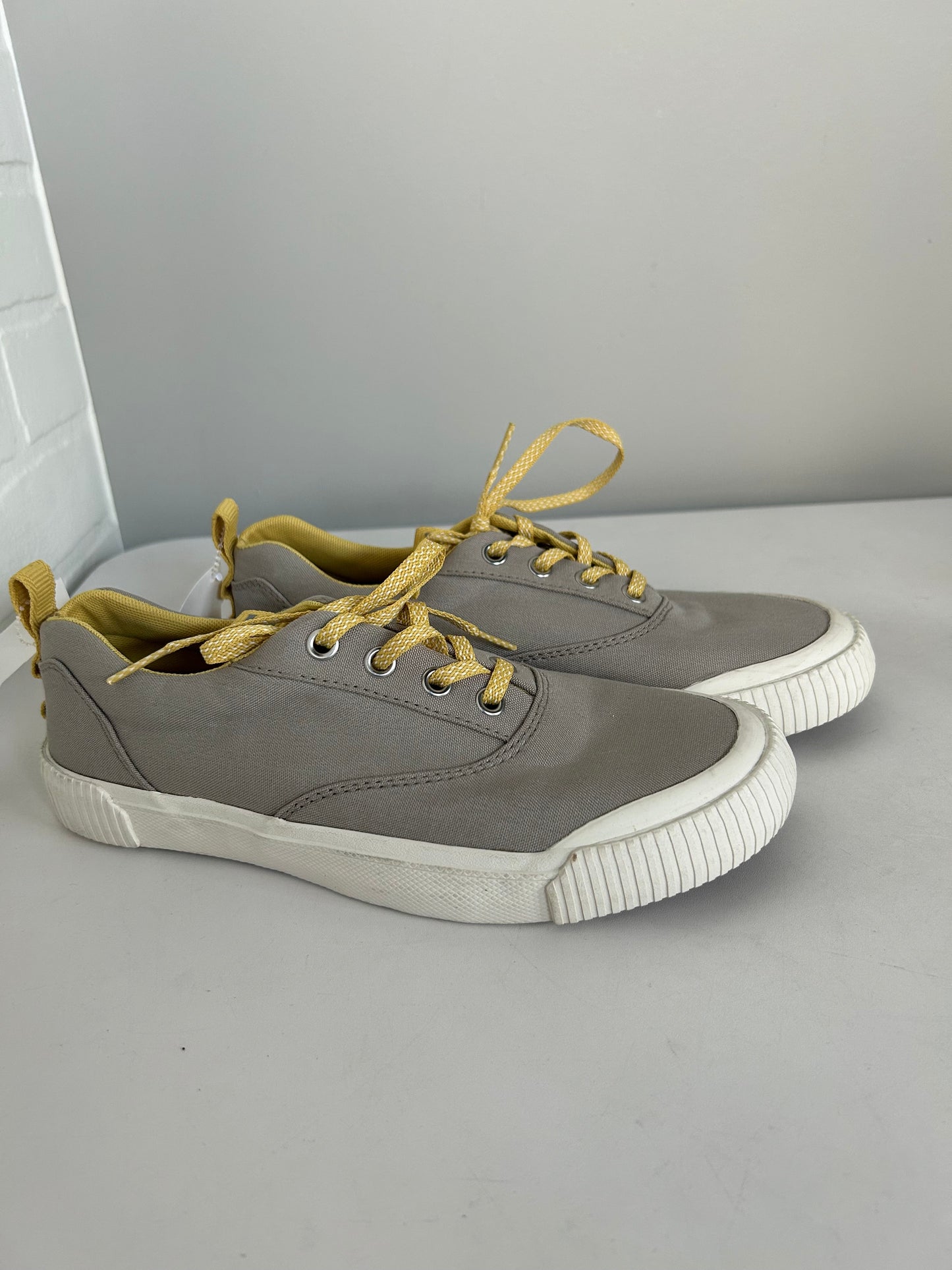 Shoes Sneakers By L.l. Bean In Grey & Yellow, Size: 6