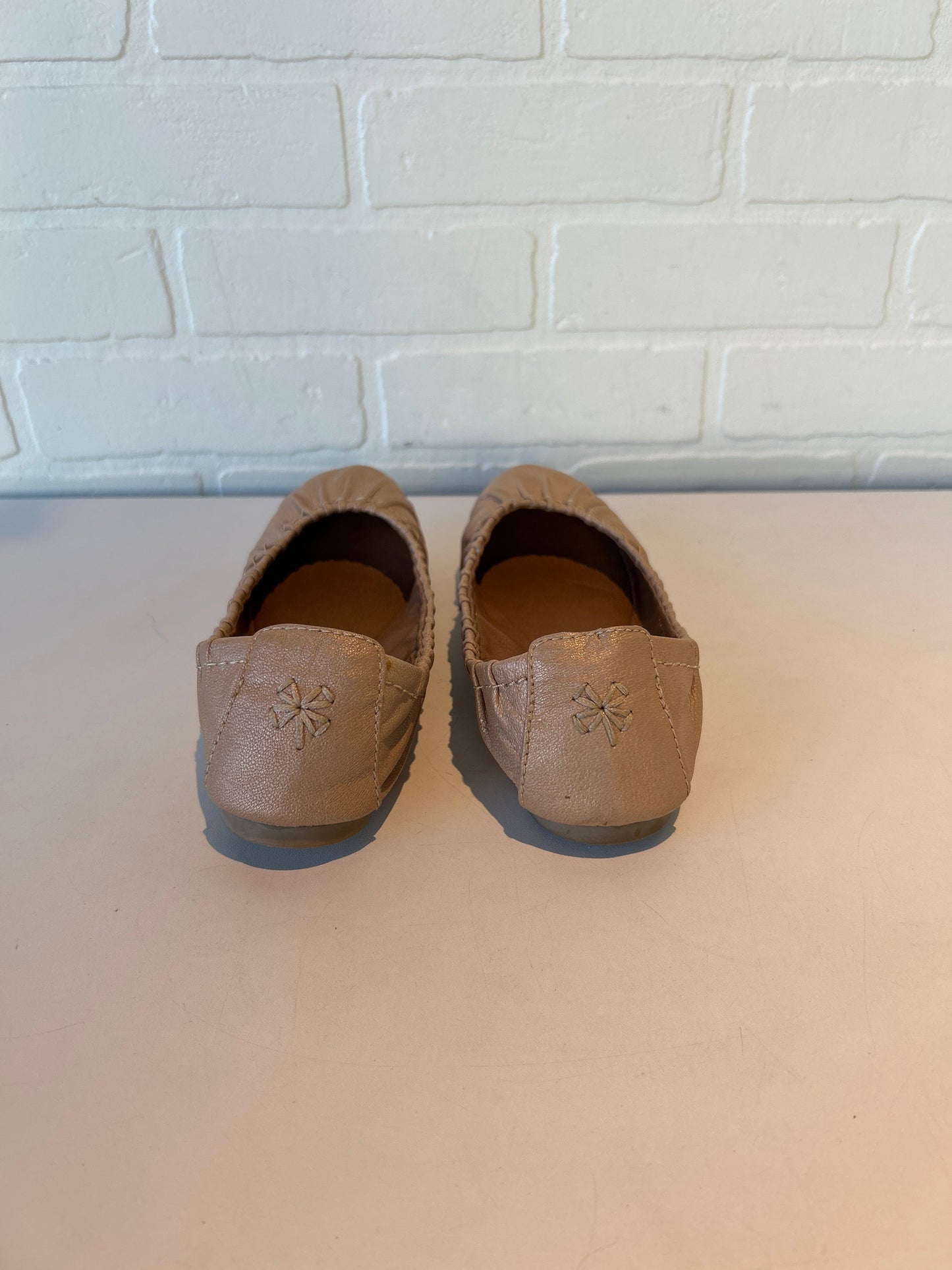 Shoes Flats By Lucky Brand In Tan, Size: 6.5