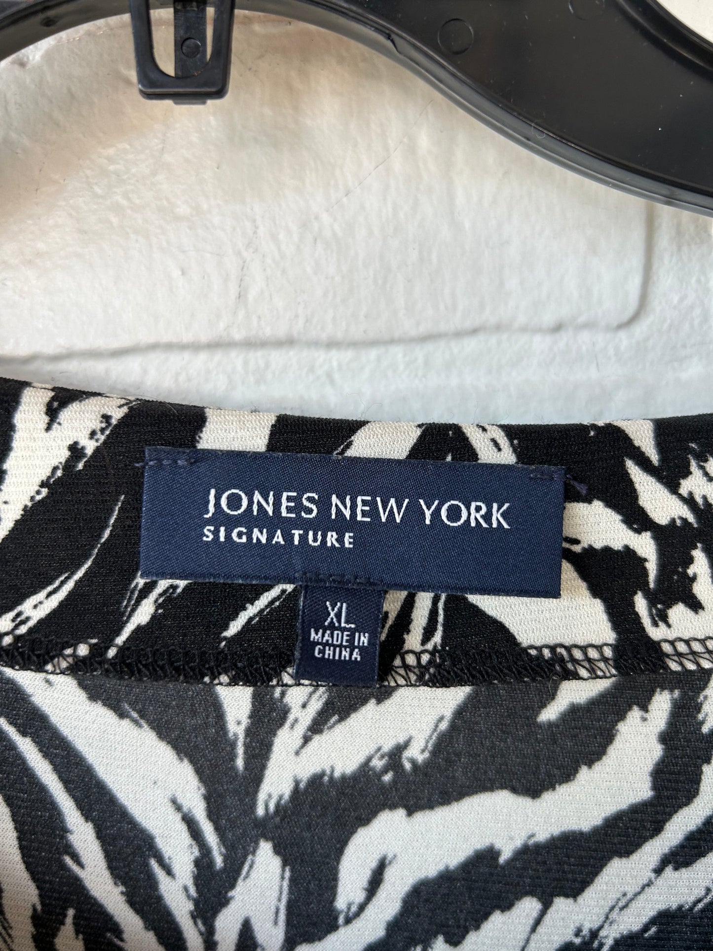 Top Long Sleeve By Jones New York In Black & White, Size: Xl