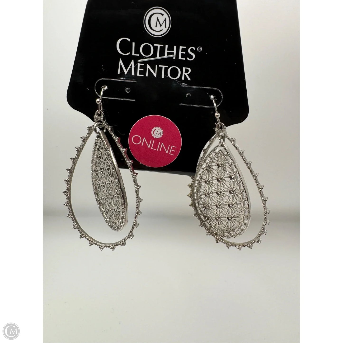 Earrings Dangle/drop By Clothes Mentor
