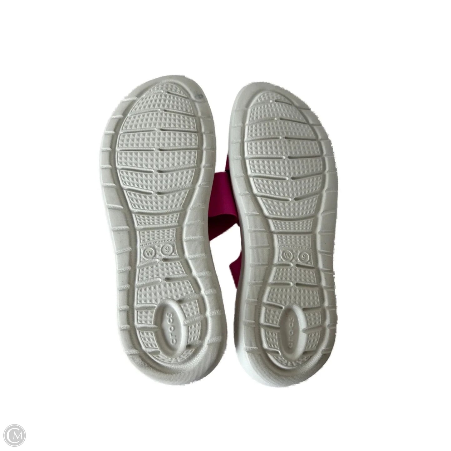 Sandals Flats By Crocs In Pink & White, Size: 9
