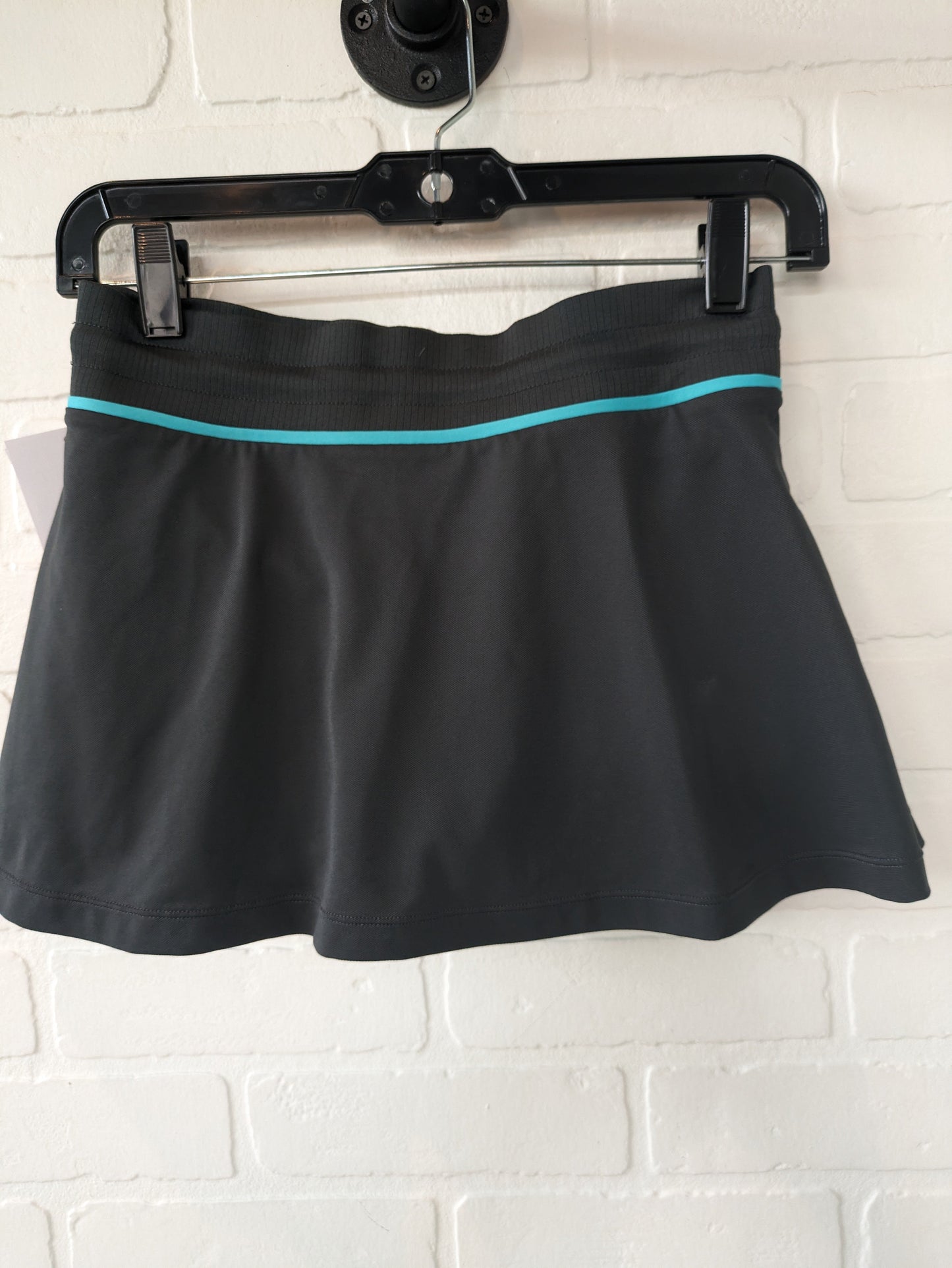 Athletic Skirt Skort By Nike  Size: Xs