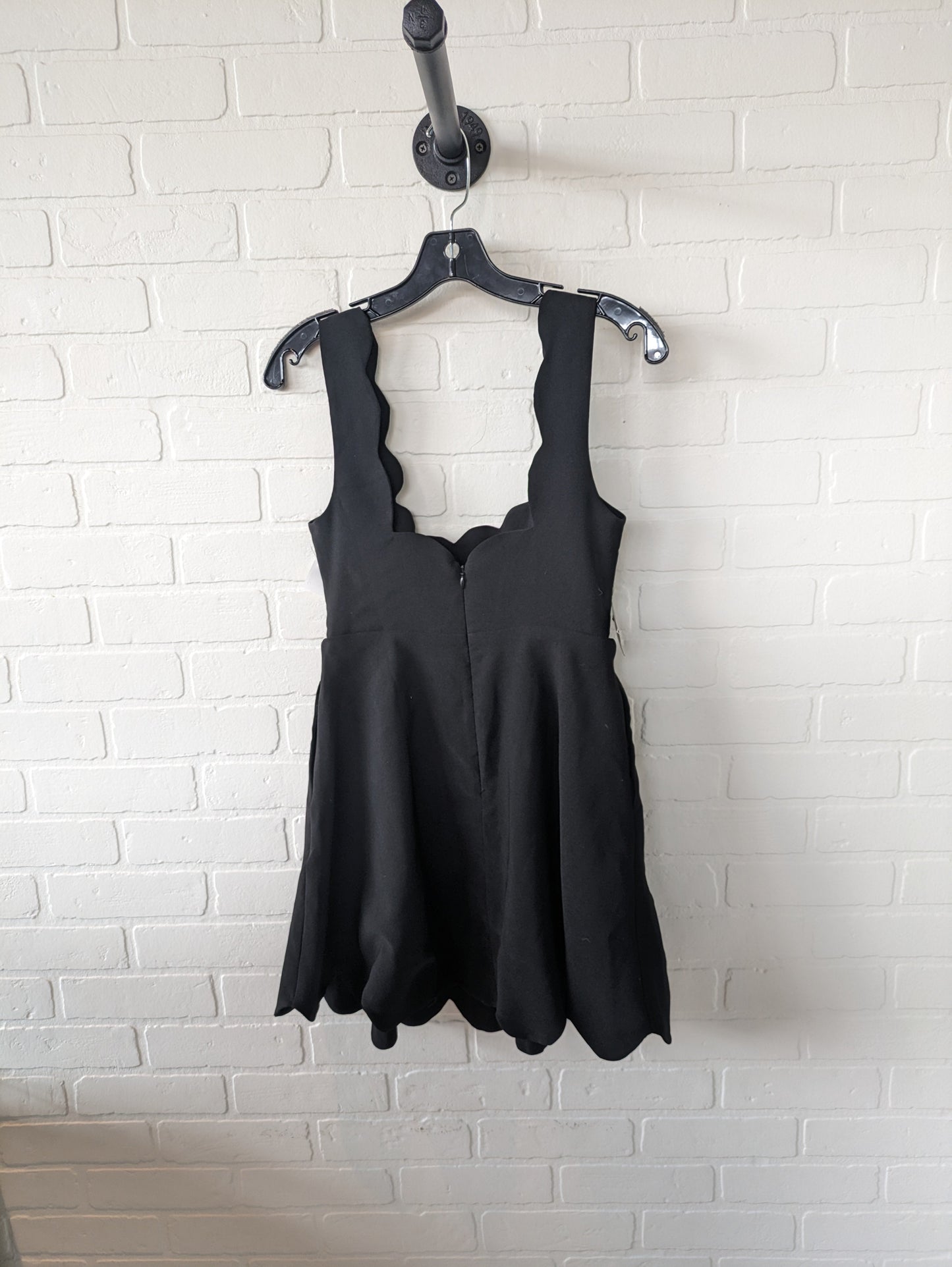 Top Sleeveless By Nasty Gal  Size: M