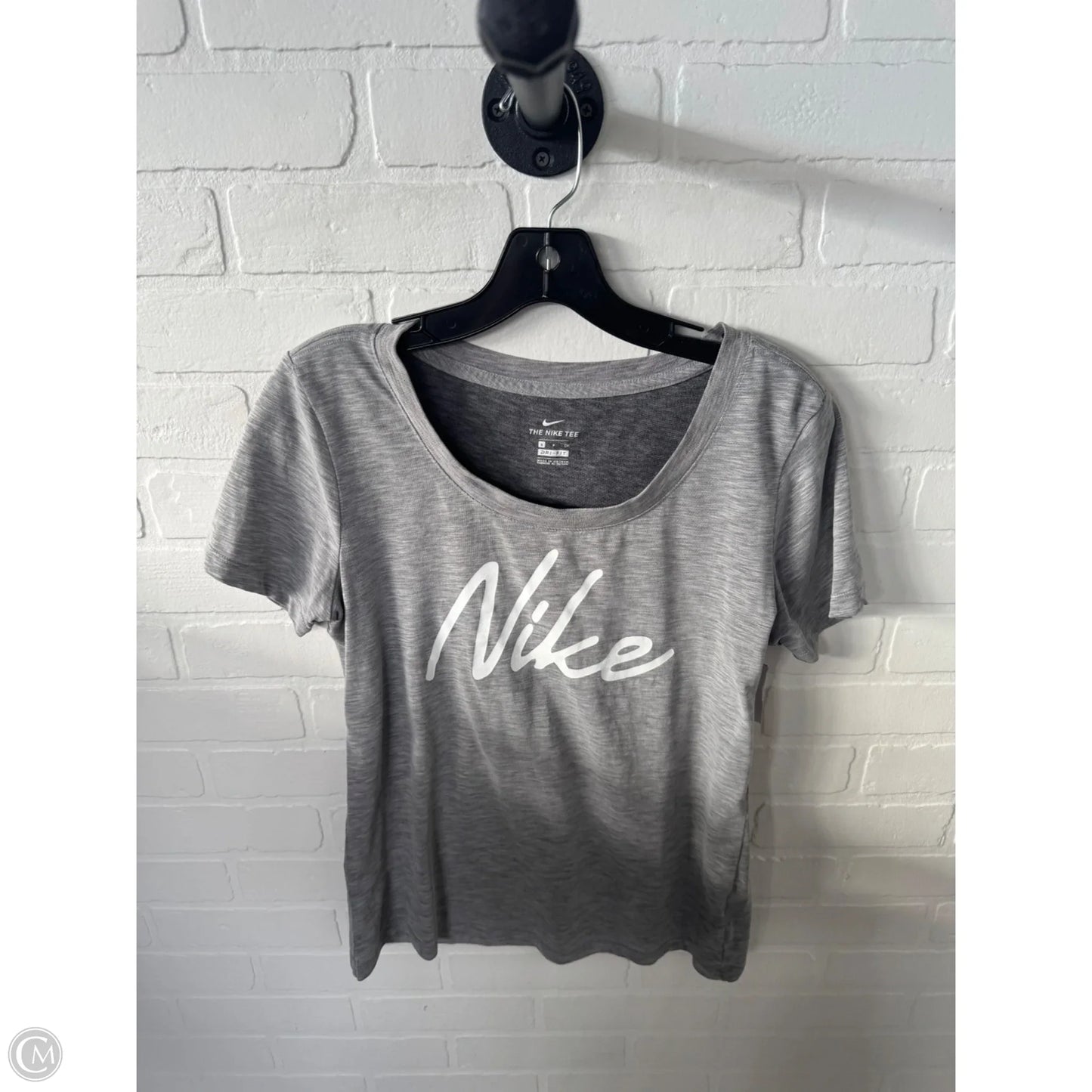 Athletic Top Short Sleeve By Nike In Grey & White, Size: S