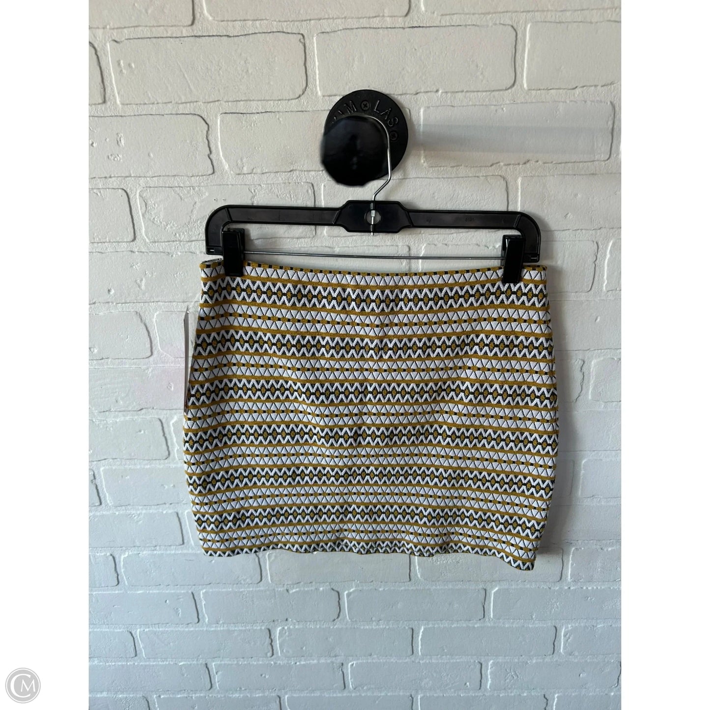 Skirt Mini & Short By Express In Black & Yellow, Size: 4