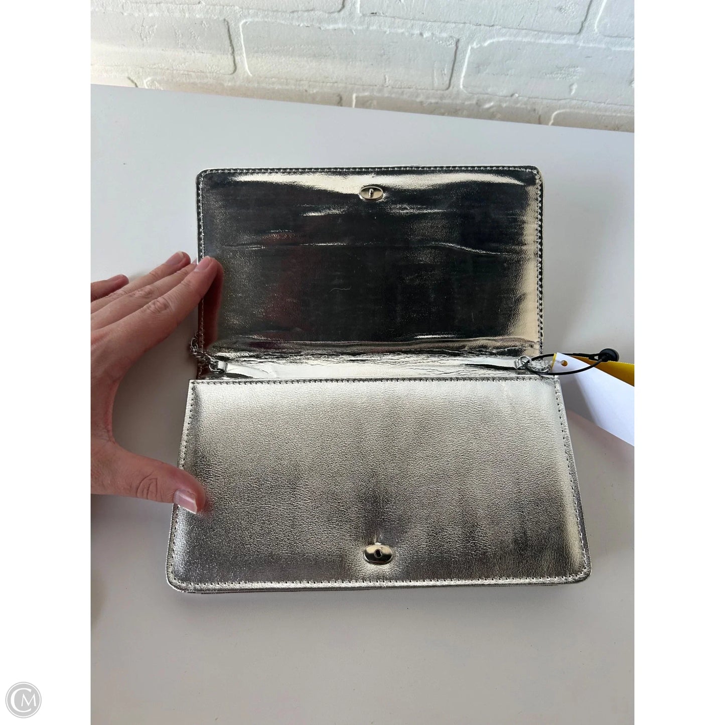 Clutch By Clothes Mentor, Size: Medium