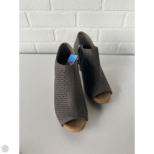 Sandals Heels Block By Gianni Bini In Brown, Size: 7.5