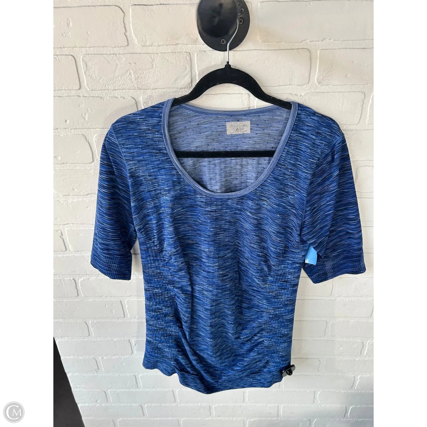 Athletic Top Short Sleeve By Athleta In Blue, Size: Xl