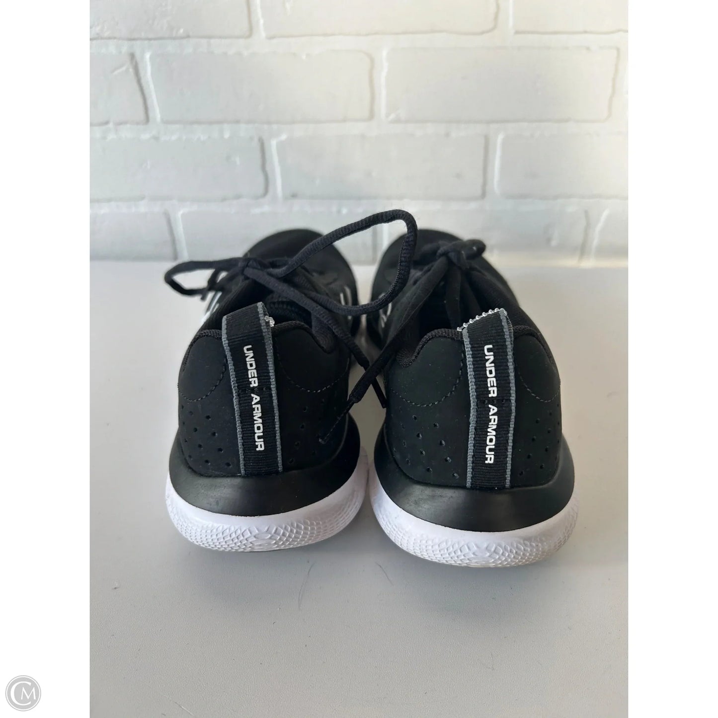 Shoes Athletic By Under Armour In Black & White, Size: 8.5