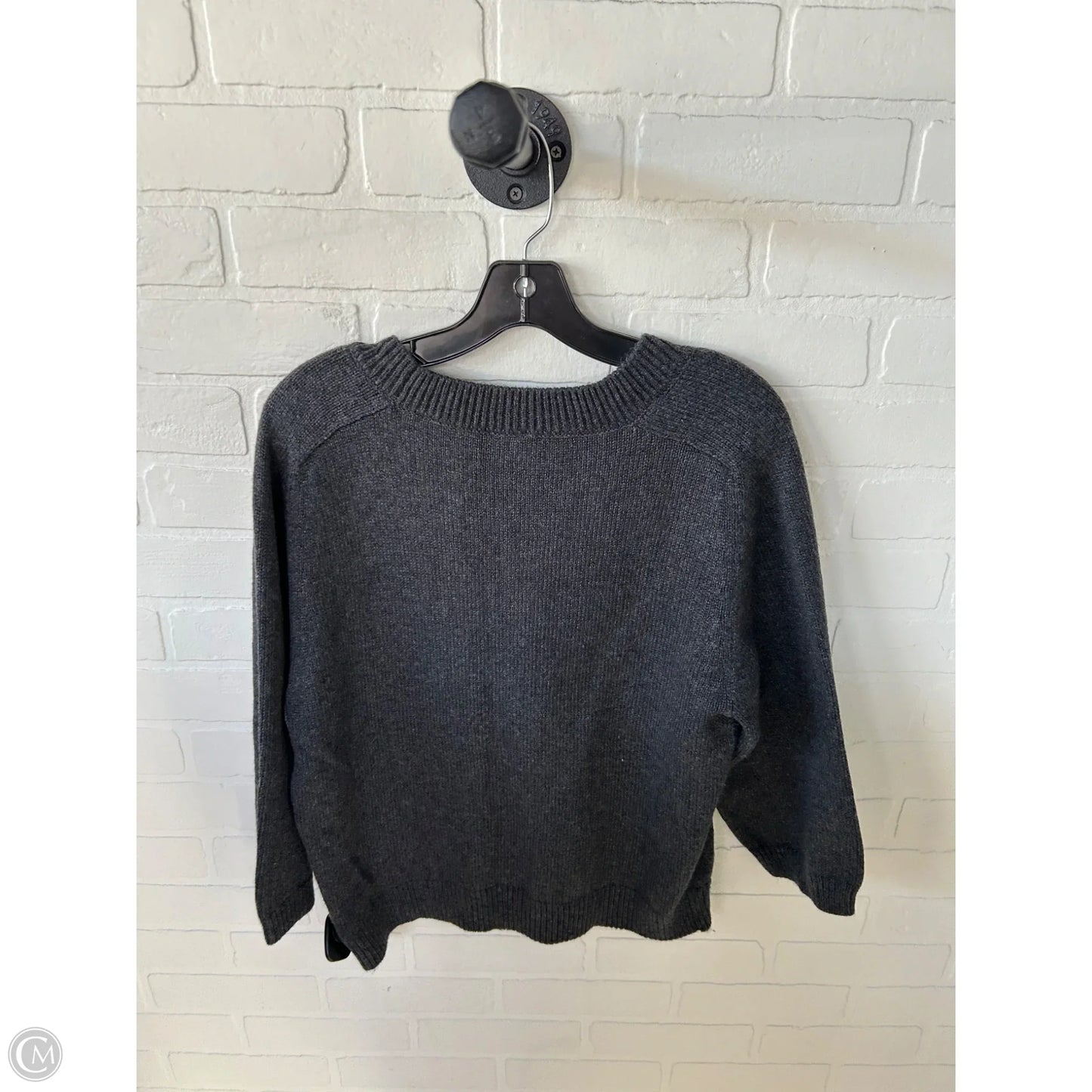 Sweater Short Sleeve By Cabi In Grey & White, Size: M