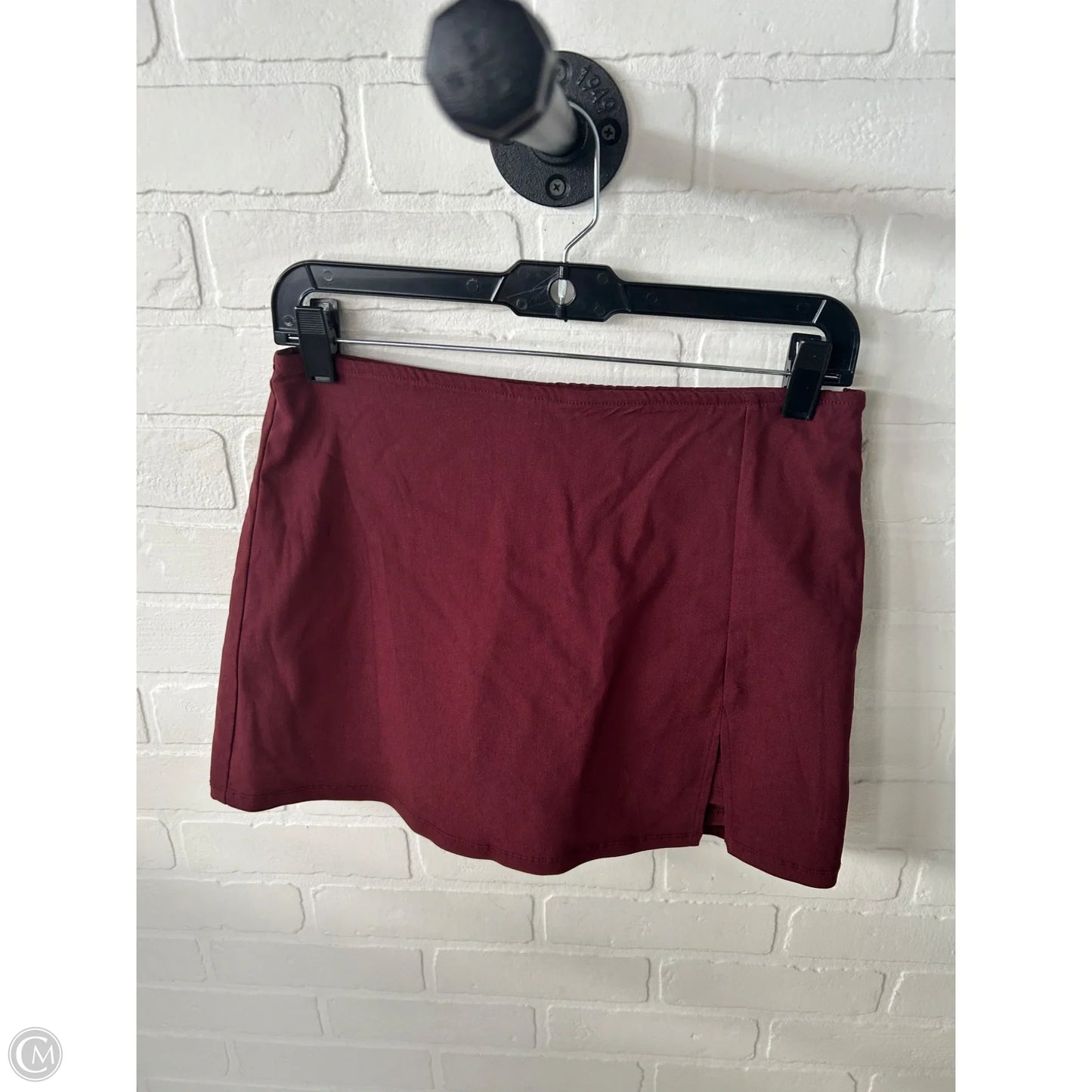 Skirt Mini & Short By Wild Fable In Maroon, Size: S