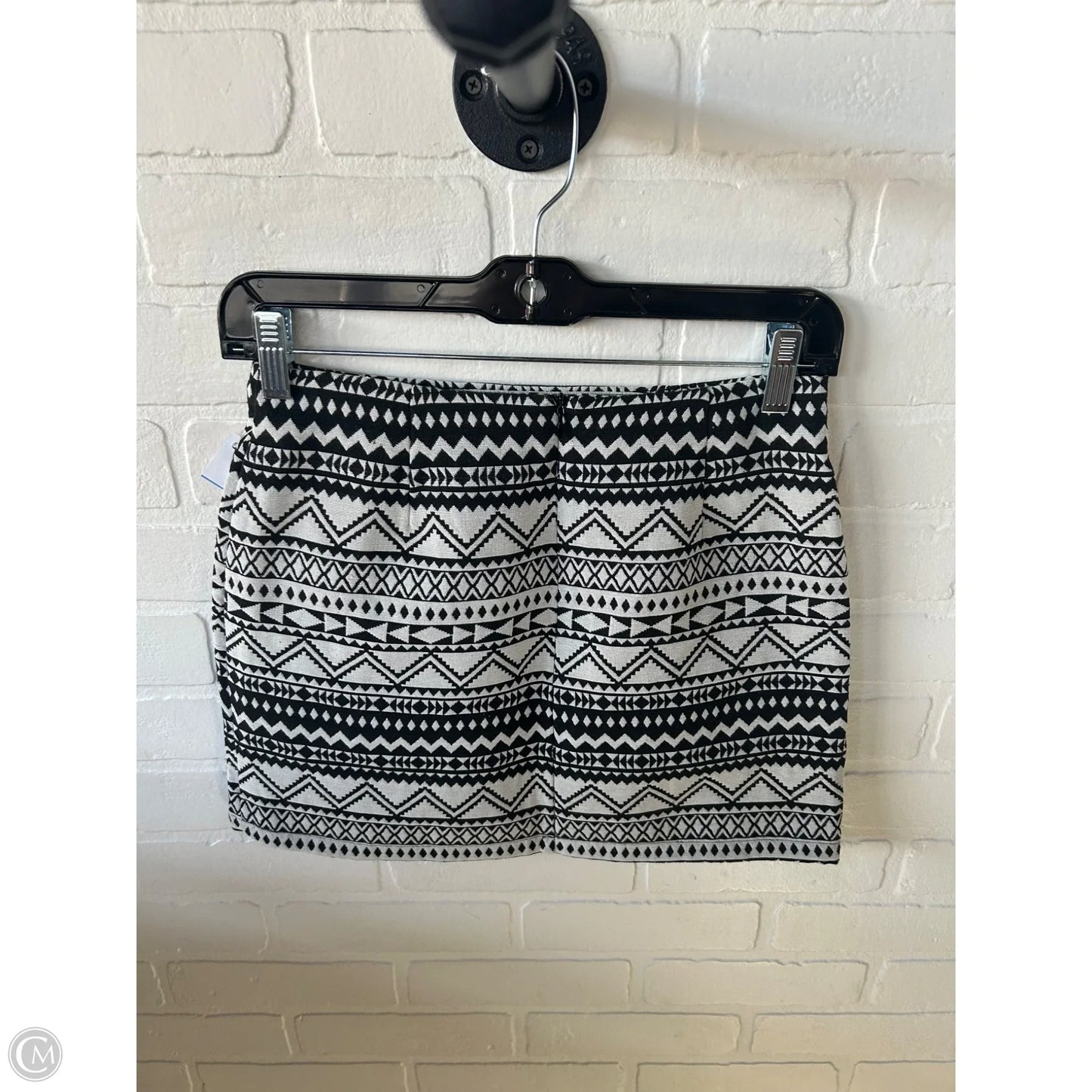 Skirt Mini & Short By Mi Ami In Black & White, Size: 0