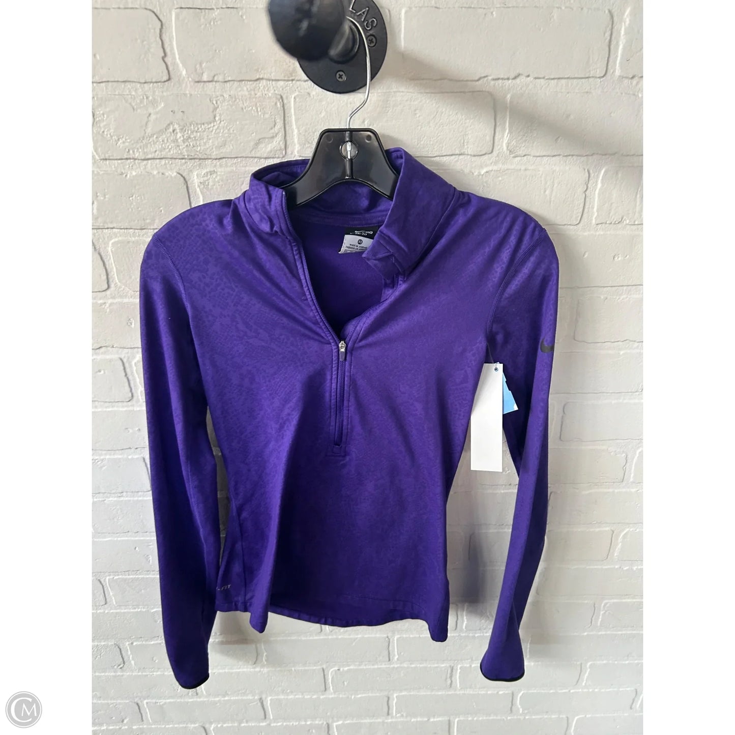 Athletic Top Long Sleeve Collar By Nike In Purple, Size: Xs