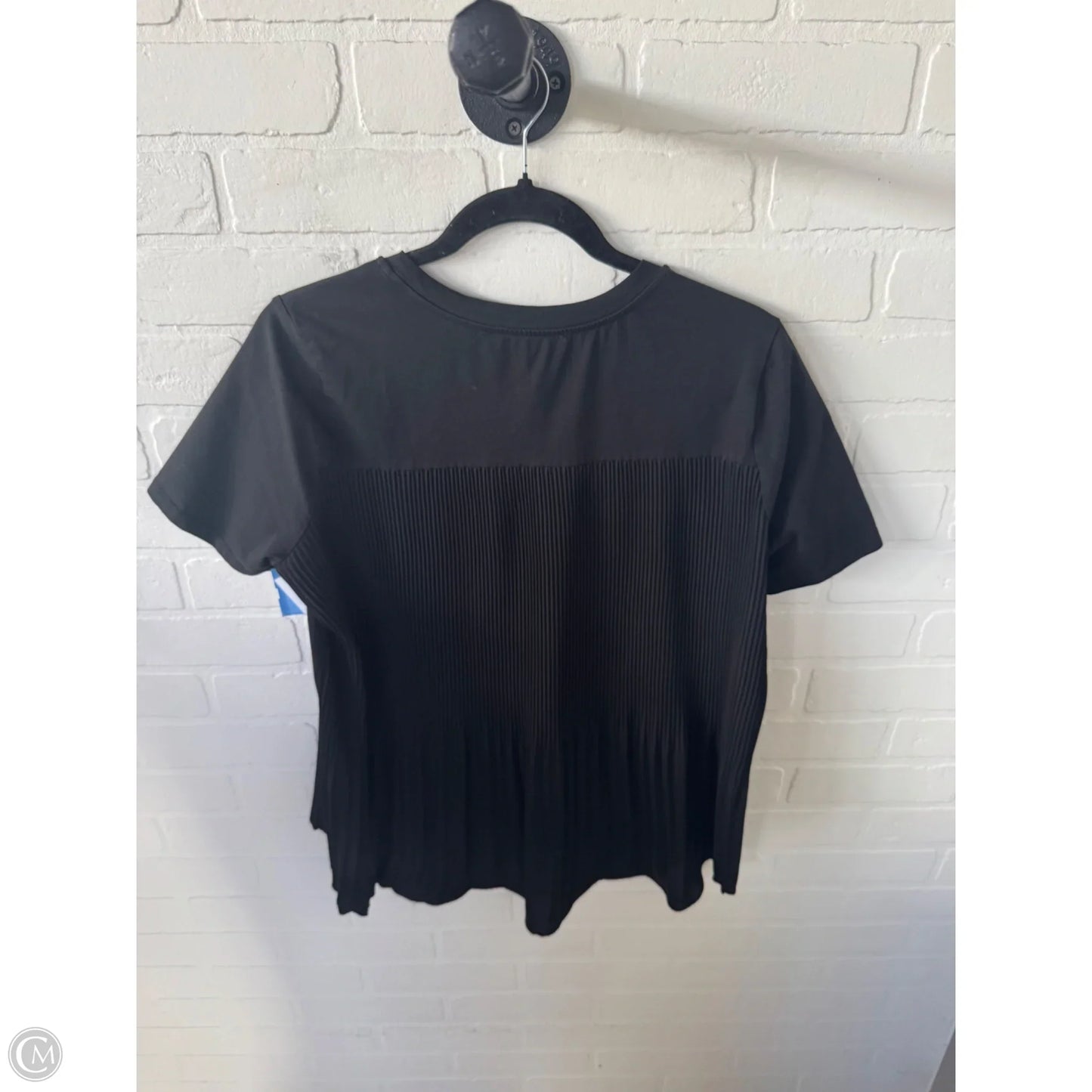 Top Short Sleeve By Ellen Tracy In Black, Size: M