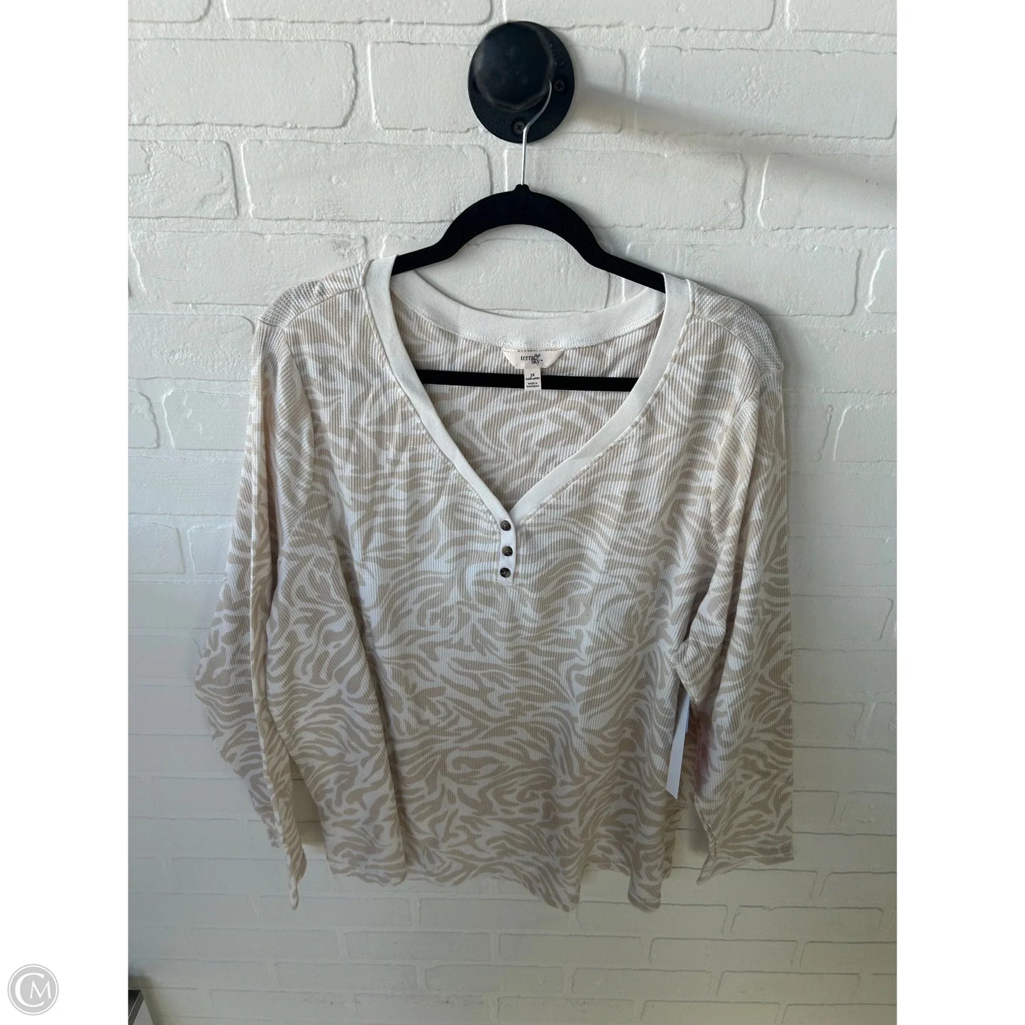 Top Long Sleeve By Terra & Sky In Tan & White, Size: 3x
