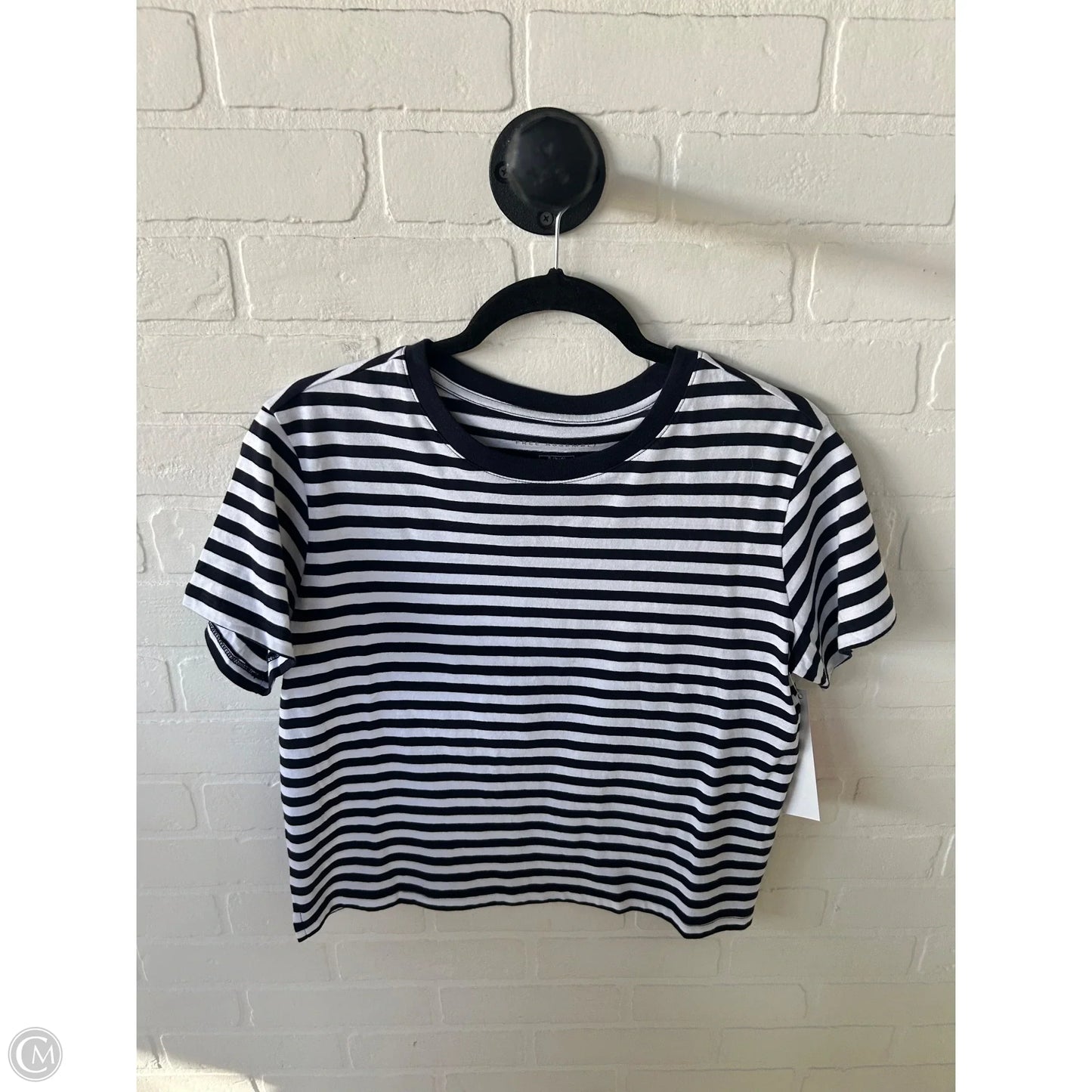 Top Short Sleeve By Free Assembly In Blue & White, Size: S