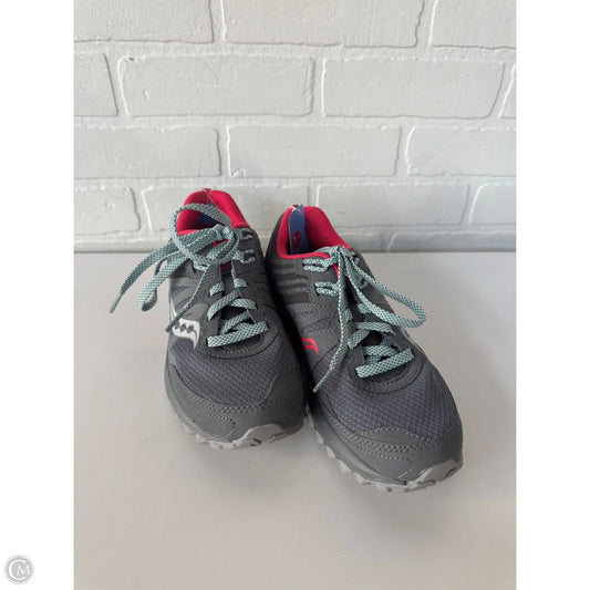 Shoes Athletic By Saucony In Grey & Pink, Size: 8