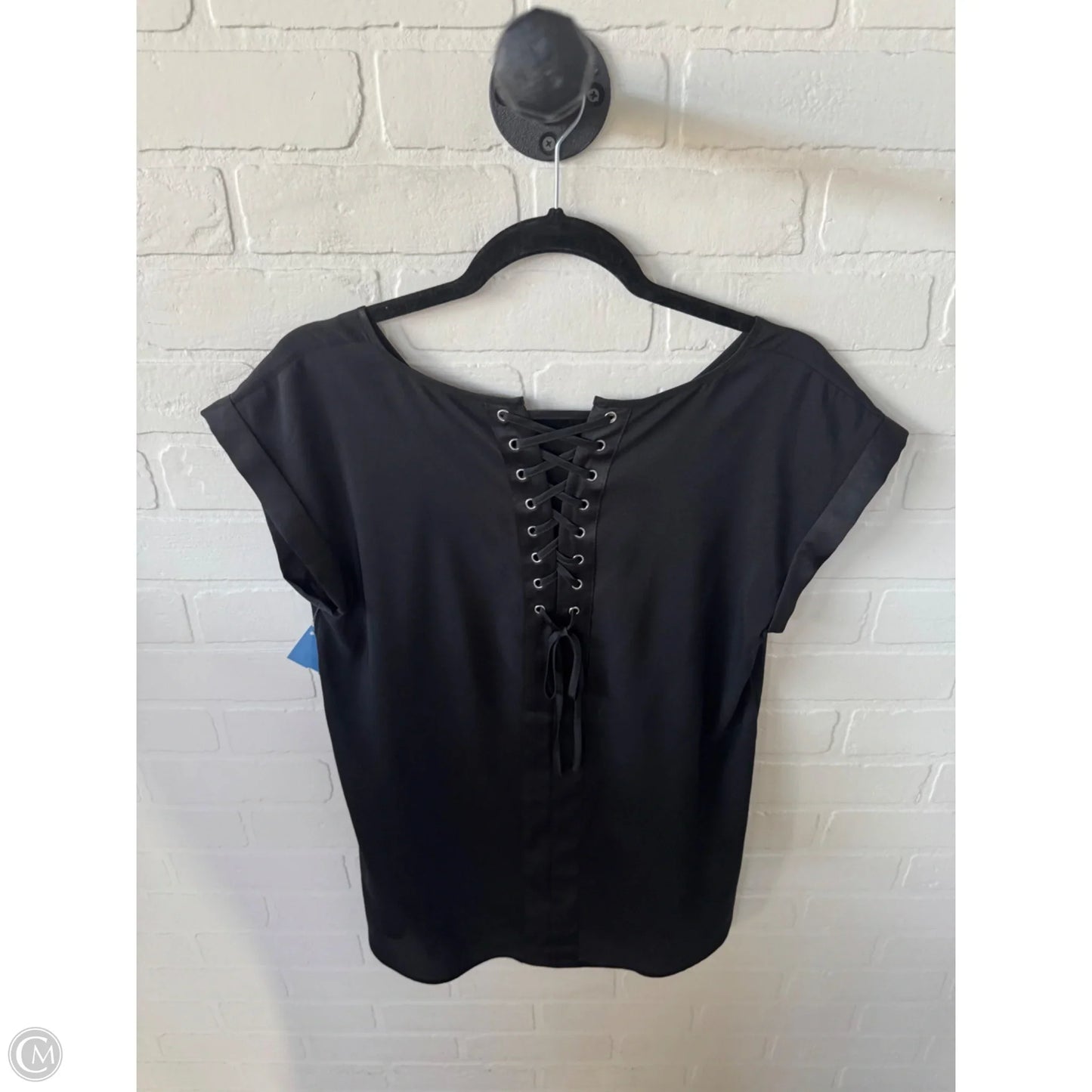 Blouse Sleeveless By Express In Black, Size: M