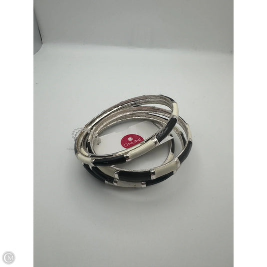 Bracelet Bangle By Clothes Mentor, Size: 05 Piece Set